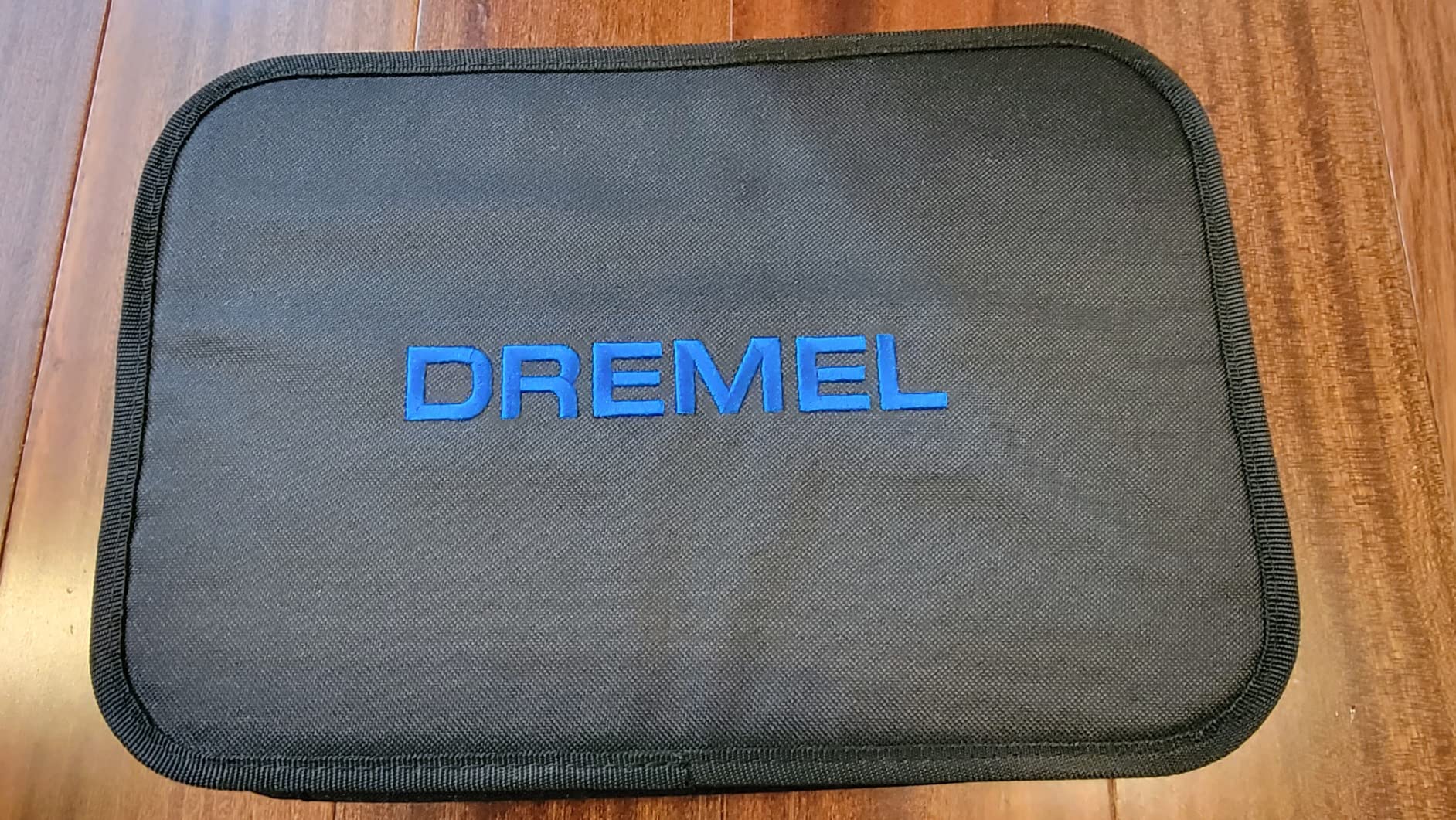 Dremel 8240-5 12V Cordless Rotary Tool Kit with Variable Speed and Comfort Grip - Includes 2AH Battery Pack, Charger, 5 Accessories, Wrench, and Tool Fabric Carry Bag customer photo 2