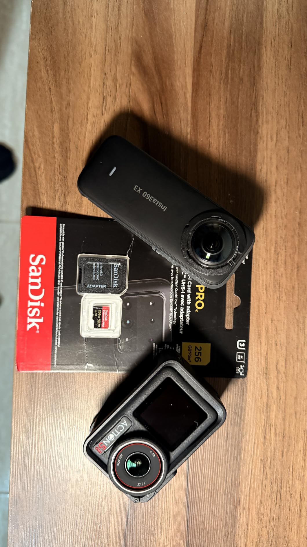 SanDisk Extreme PRO 256 GB Class 3/UHS-I (U3) V30 microSDXC customer photo 1