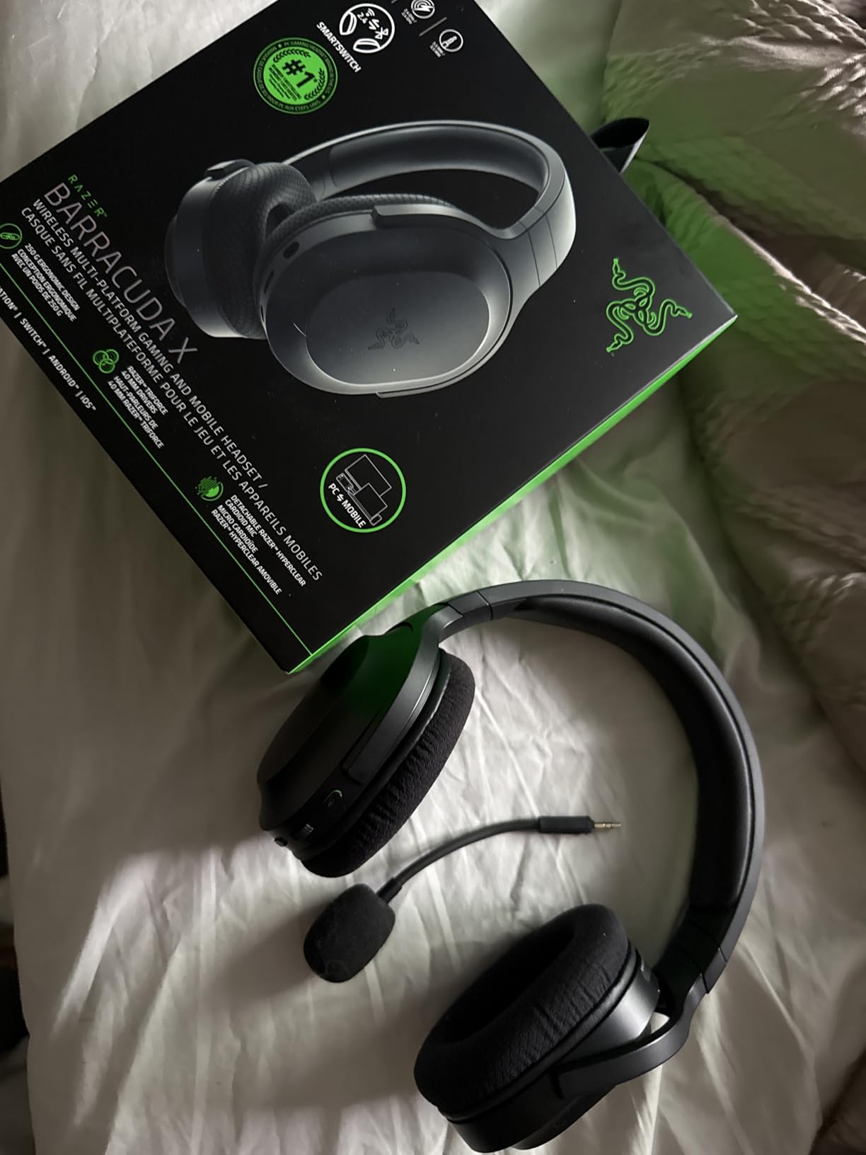 Razer Barracuda X Wireless Gaming & Mobile Headset (PC, PlayStation, Switch 2, Android, iOS): 2.4GHz Wireless + Bluetooth - Lightweight - 40mm Drivers - Detachable Mic - 50 Hr Battery - Black customer photo 1