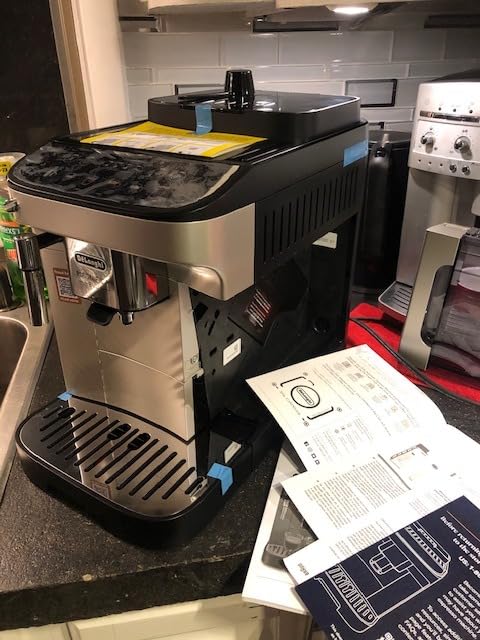 De'Longhi Magnifica Evo Espresso Machine, Manual Milk Frother, Silver | #1 Worldwide Espresso Machine Maker, 7 One-Touch Recipes, Frother, Built-In Grinder, MyLatte Personalized Signature Drink customer photo 1