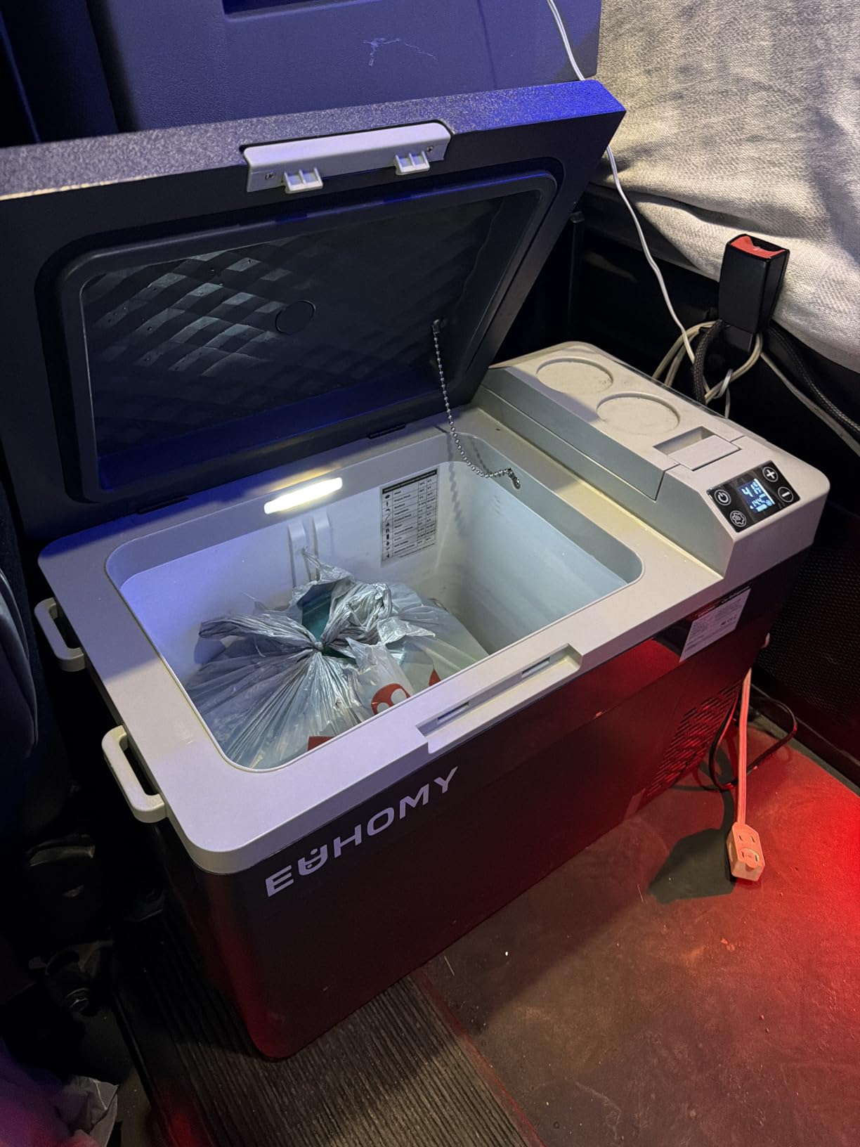 EUHOMY 32QT 12 Volt Refrigerator Electric Cooler with Usable Battery, -4℉~68℉ Compressor Cooling, Quiet, 12V&100-240V, Battery Protection, Anti-Shake Design customer photo 1