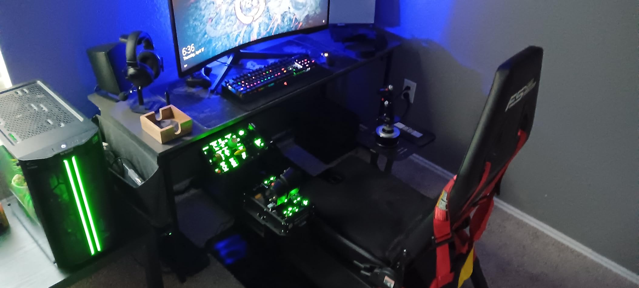 Next Level Racing Flight Simulator Cockpit customer photo 1