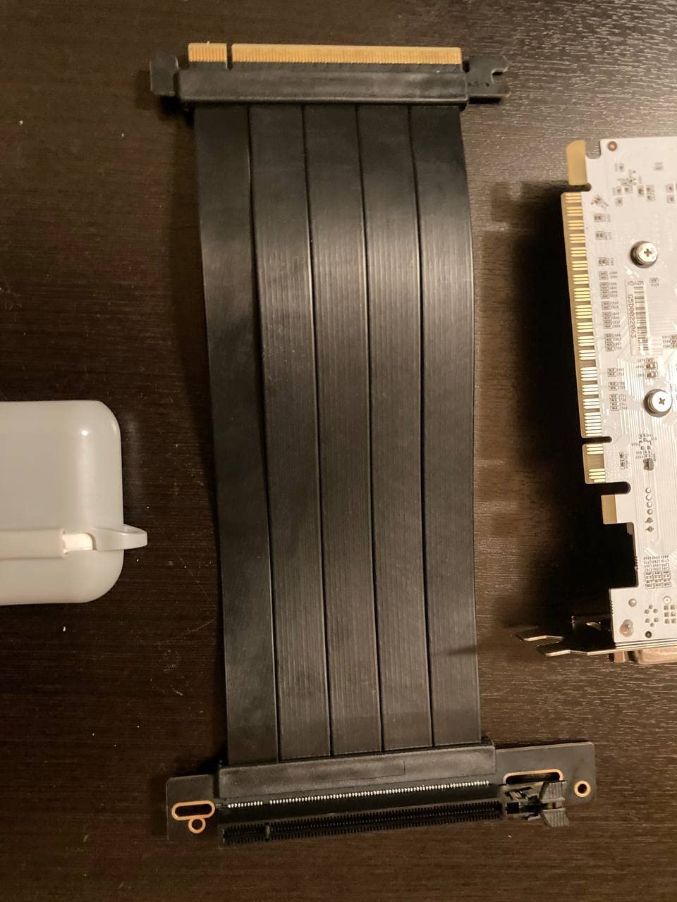 GLOTRENDS 200mm PCIe 4.0 X16 Riser Cable for PCIe 4.0/3.0 GPUs, Such as GeForce RTX 40/30 Series and AMD Radeon RX7000/RX6000 Series, etc customer photo 1