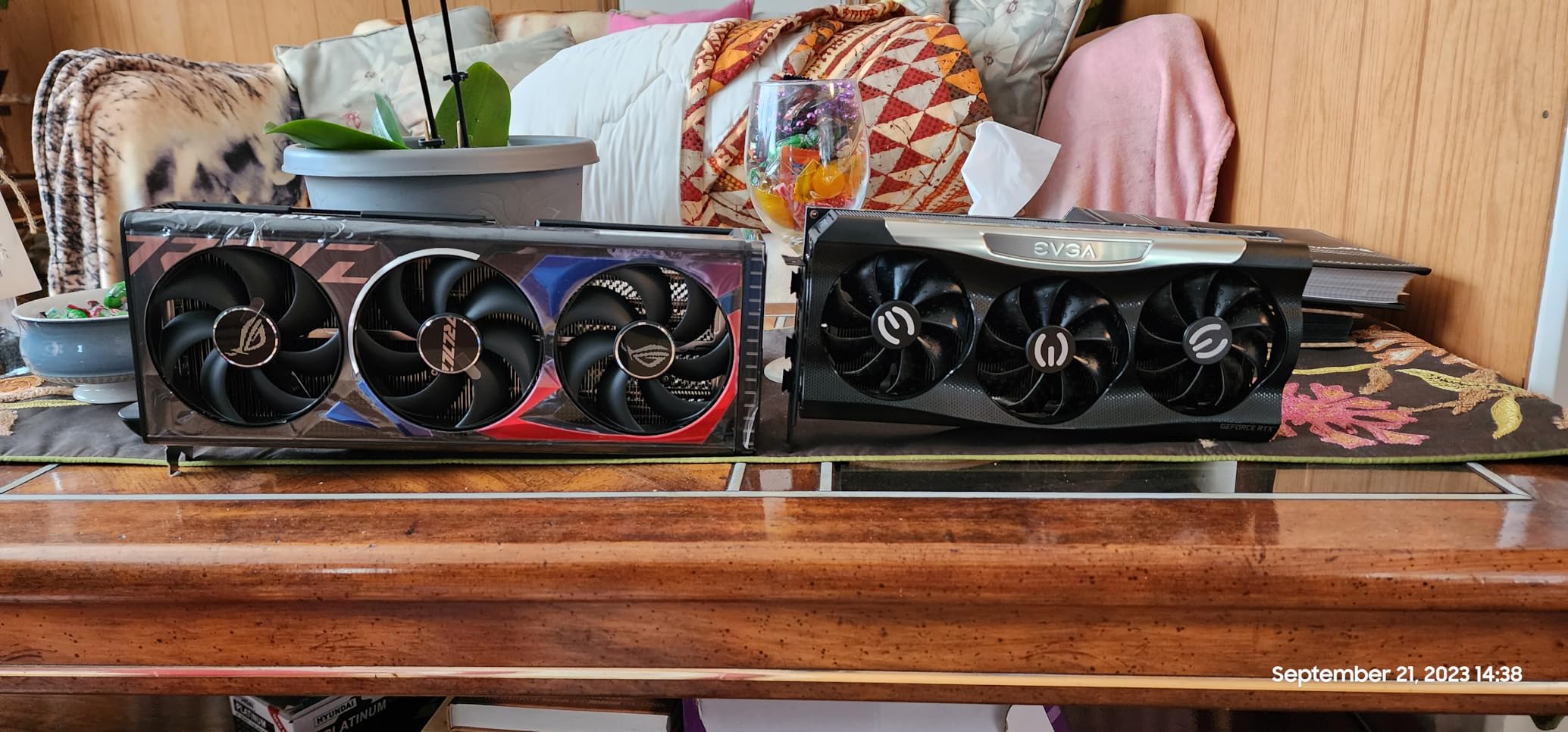 ROG Strix GeForce RTX 4080 OC Edition Gaming Graphics Card (PCIe 4.0, 16GB GDDR6X, HDMI 2.1a, DisplayPort 1.4a), 3 Year Warranty customer photo 1