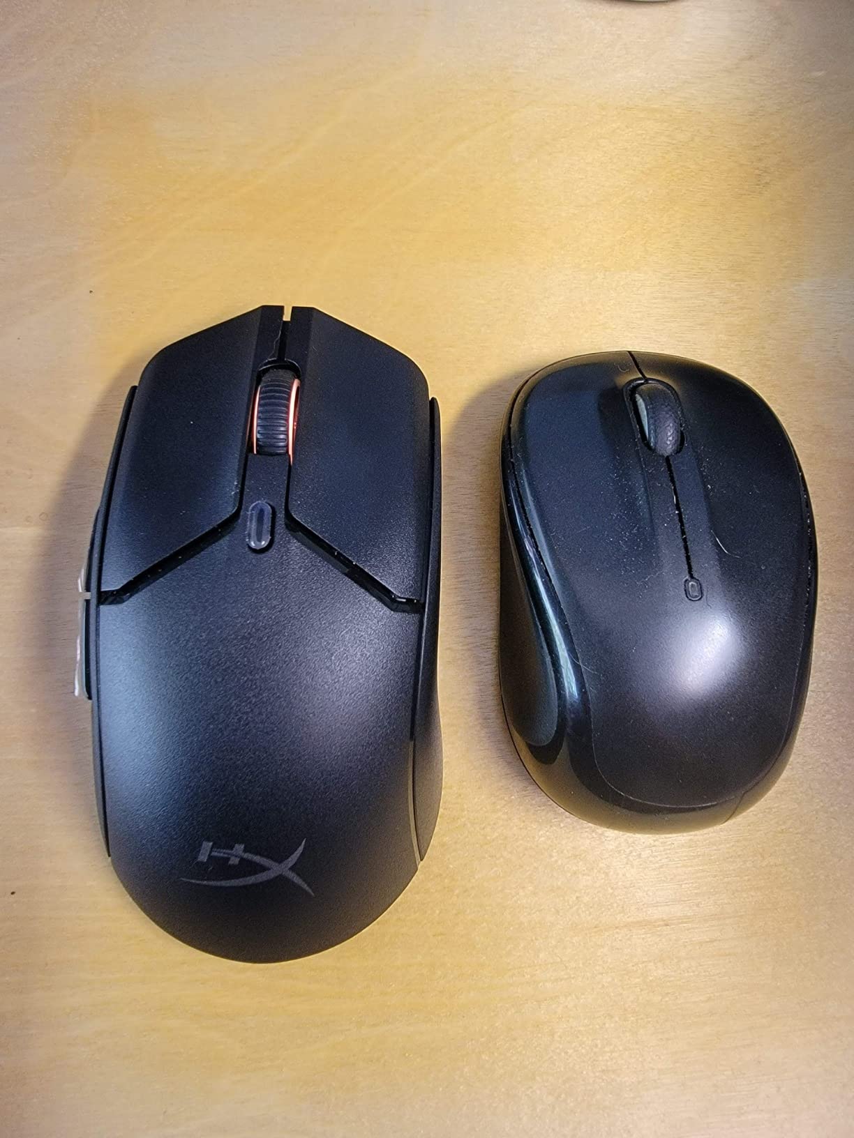 HyperX Pulsefire Haste 2 - Wireless Gaming Mouse- Ultra Lightweight, 61g, 100 Hour Battery Life, Dual Wireless Connectivity, Precision Sensor - Black customer photo 2