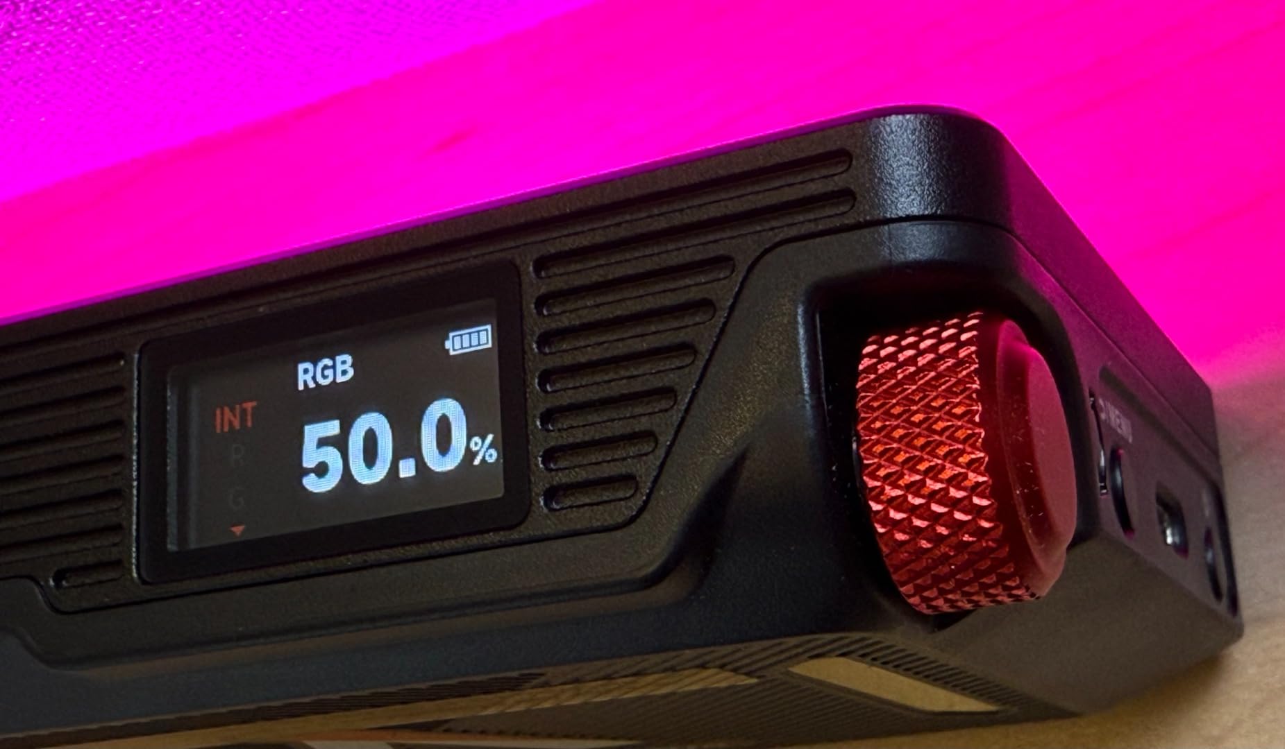 Aputure MC Pro Camera Lights,RGBWW LED Video Lights Lensed Mini LED Panel | Full Color Portable Photography Lighting,4200mAh Rechargeable Battery,APP Control, Support Magnetic Attraction customer photo 1