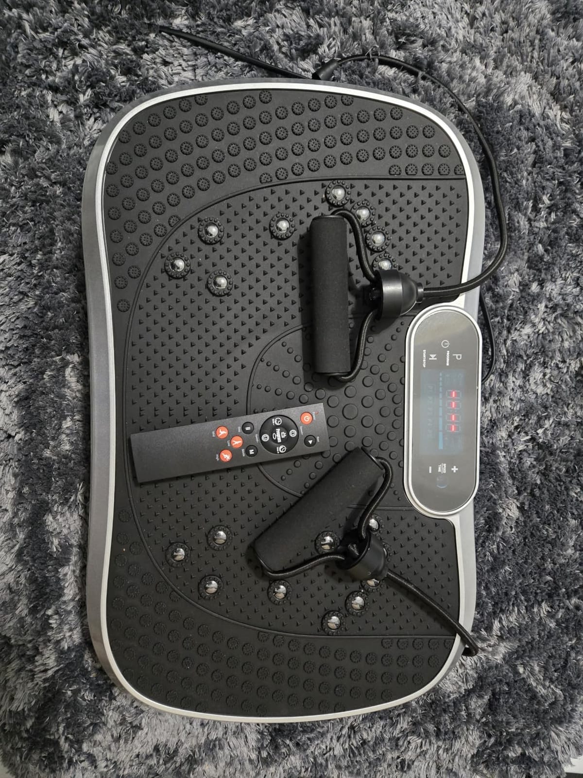 AXV Vibration Plate Exercise Machine Fitness Platform Body Vibrating Board | Curved Design 200W Powerful Oscillating 120 Level Shake Plate for Lymphatic Drainage Recovery Whole Body Toning With Handles customer photo 2