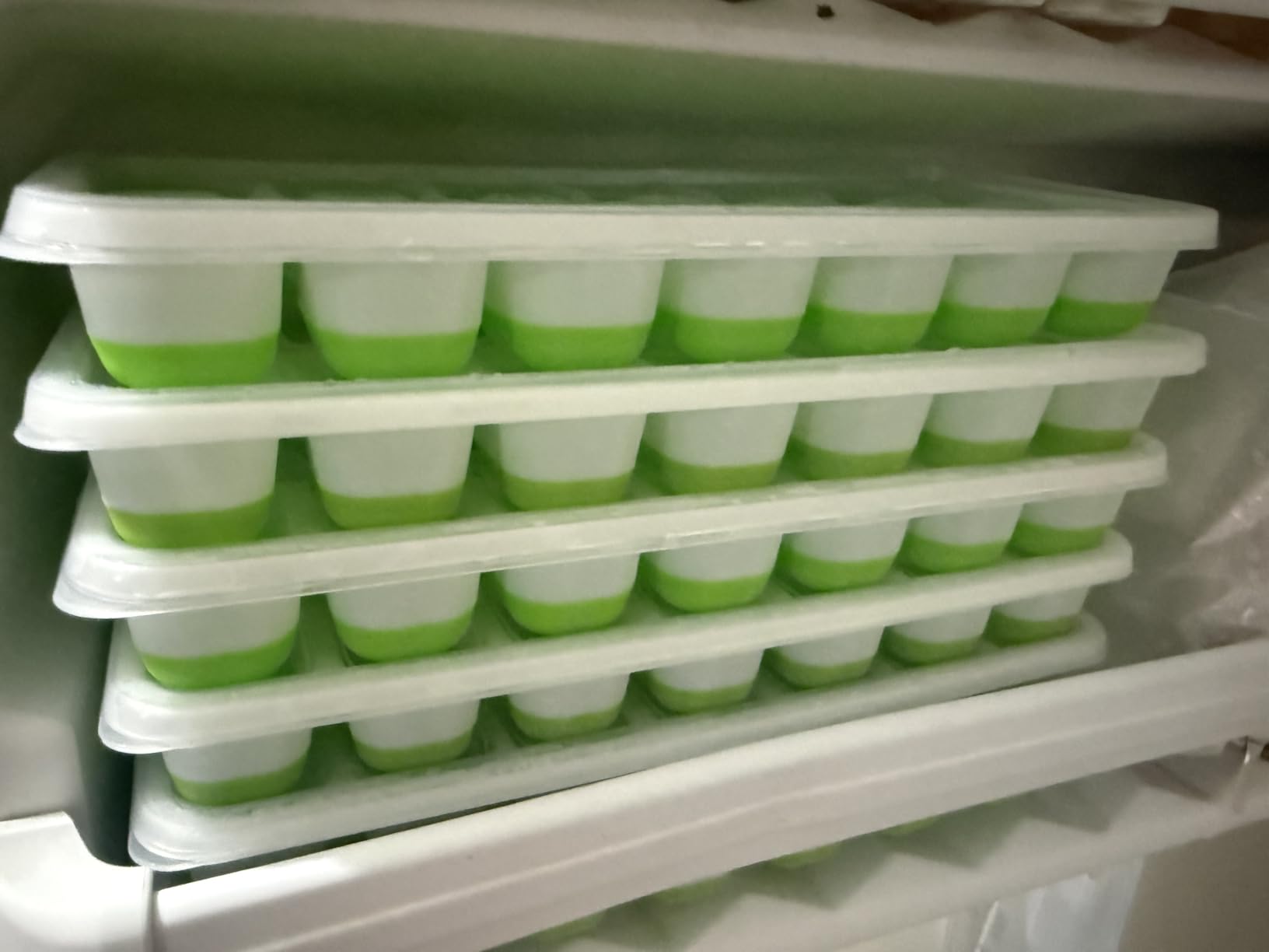 ChefAide 4 Pack Ice Cube Tray, Silicone Ice Cube Trays for Freezer with Lid | 56 Cubes Total, Stackable Ice Cube Molds customer photo 2