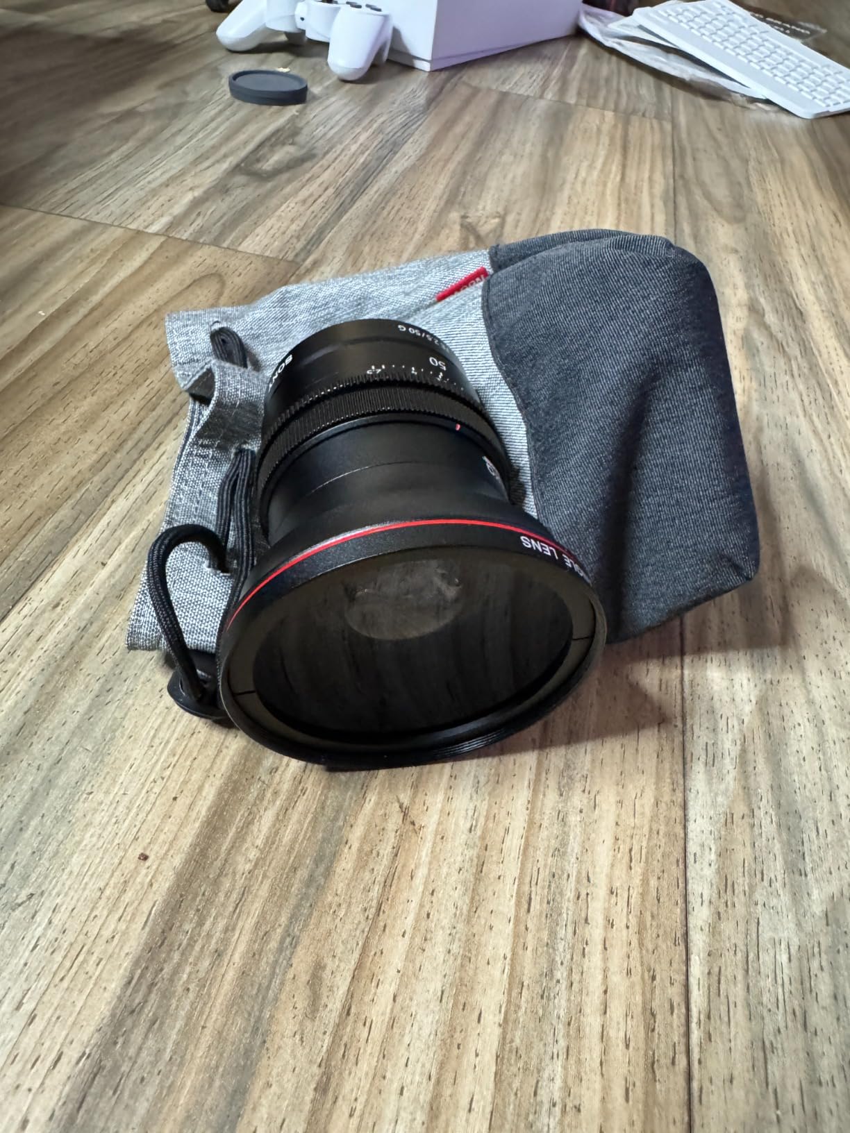 NEEWER 40.5mm HD Wide Angle Lens for Sony ZV-1F ZV-E10 (18mm Wide Angle & 10x Macro) customer photo 2