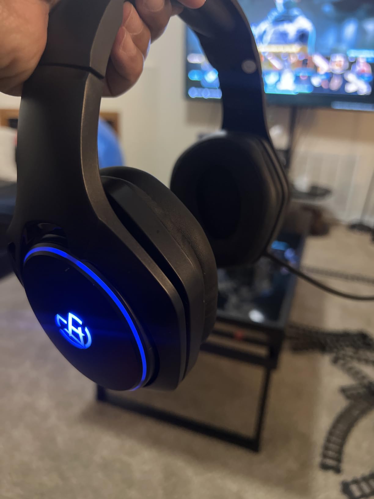 Tatybo Wireless Gaming Headset for PS5 PC, Dual Mode, Low Latency, Black | 7.1 Surround Sound, Bluetooth+2.4GHz Gaming Headset, Noise-Canceling Mic for FPS, 40Hrs for Switch, Mobile, Laptop customer photo 2