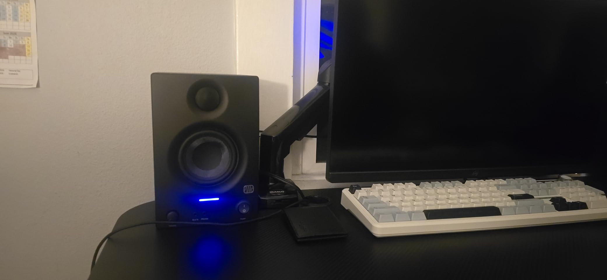 PreSonus Eris 3.5 Powered Studio Monitors, Pair - 3.5 inch Active Near-Field Desktop Speakers for Music Production, Gaming, Movies and Hi-Fi, 50W, Woven-Composite Woofer, Silk-Dome Tweeter, Black customer photo 1