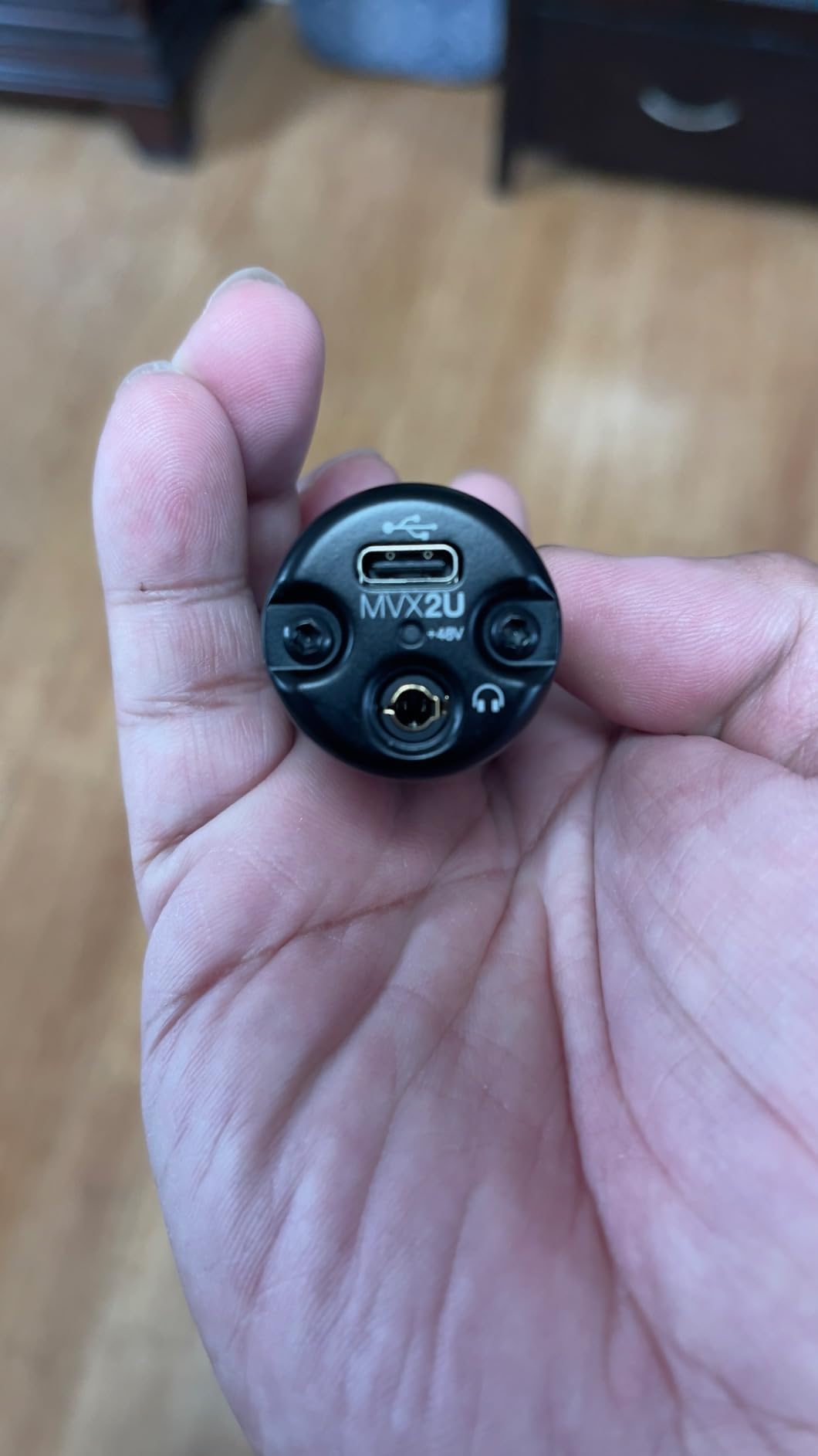 Shure MVX2U XLR-to-USB Digital Audio Interface, Headphone Jack, 60dB Gain, Zero-Latency Monitoring, 48V Phantom Power, ShurePlus App customer photo 1