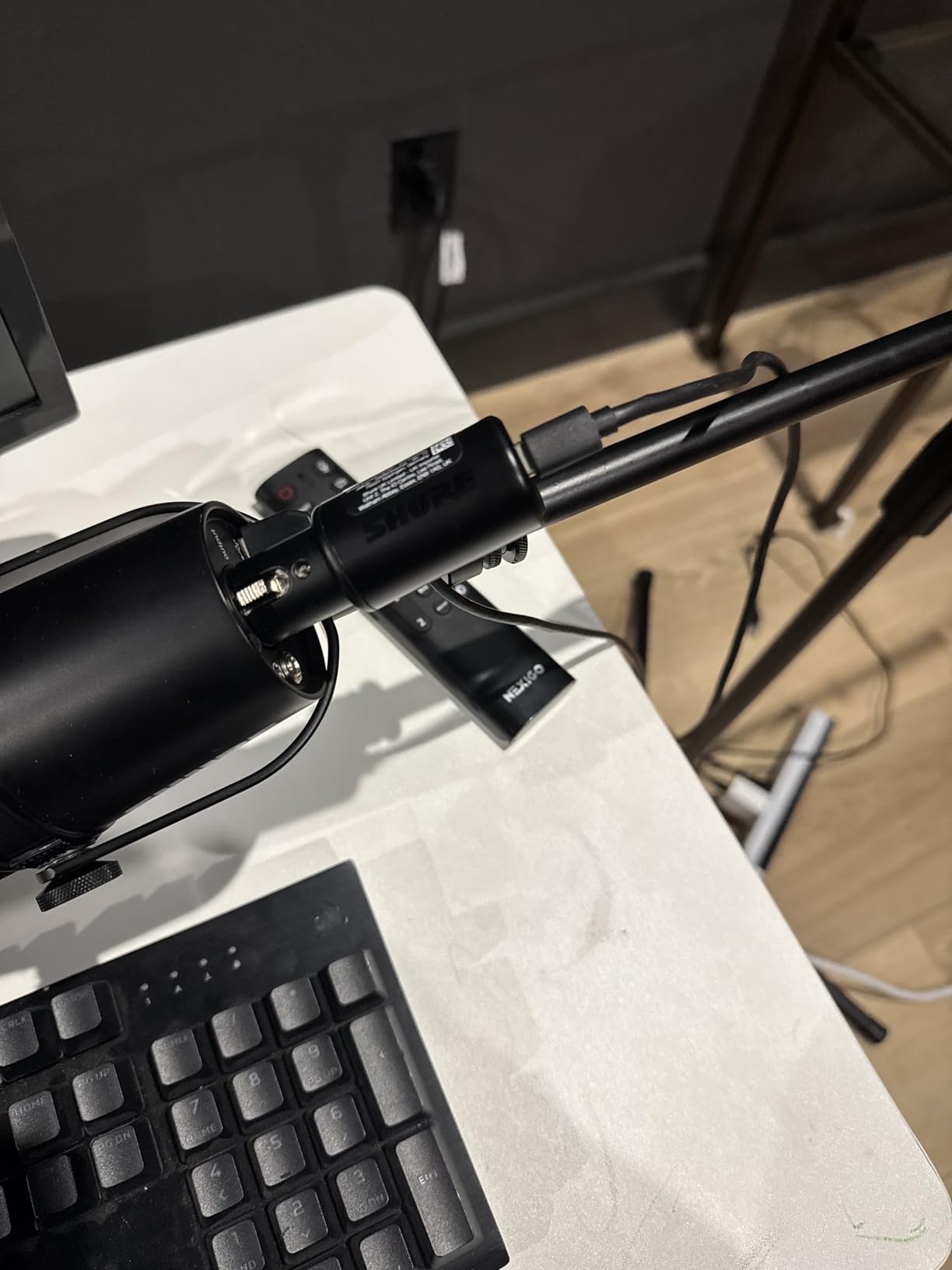 Shure MVX2U XLR-to-USB Digital Audio Interface, Headphone Jack, 60dB Gain, Zero-Latency Monitoring, 48V Phantom Power, ShurePlus App customer photo 2