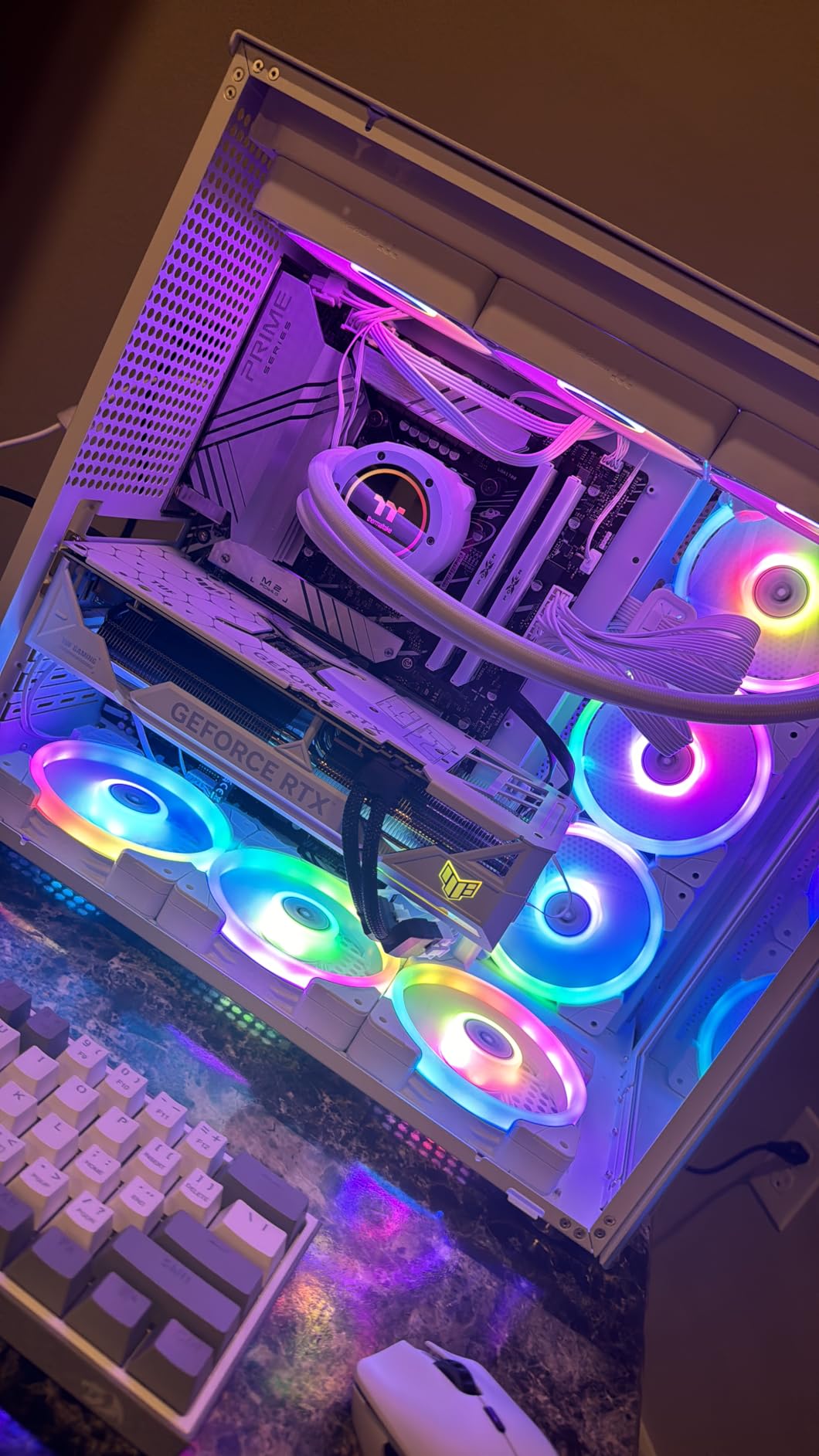 Thermaltake TH240 ARGB Sync V2 CPU Liquid Cooler, AIO Liquid Cooling, 120mmx2 Fans, PWM 500-2000 RPM, Mirror Waterblock, MB ARGB Sync Control, Black customer photo 2