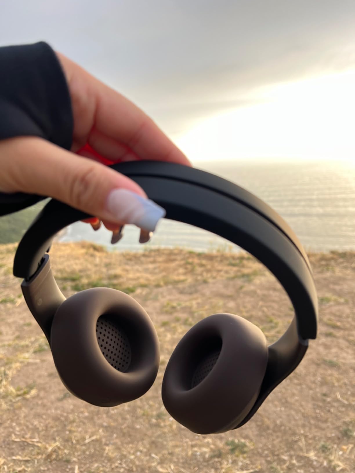 Beats Studio Pro - Wireless Bluetooth Noise Cancelling Headphones - Deep Brown (Renewed) customer photo 2