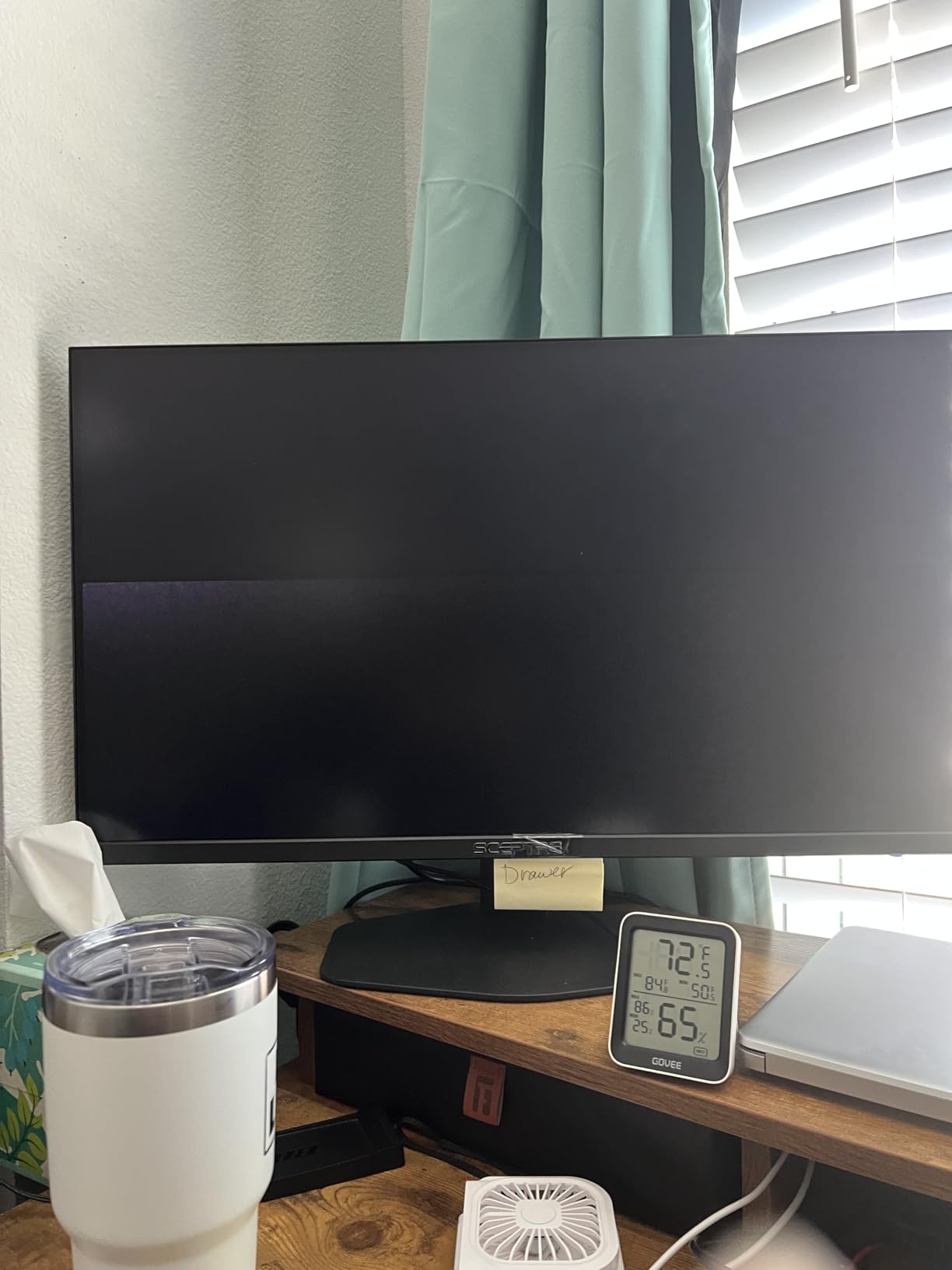 Sceptre 27-inch Prime Gaming Monitor 100Hz 1ms DisplayPort HDMI x2 100% sRGB AMD FreeSync customer photo 2