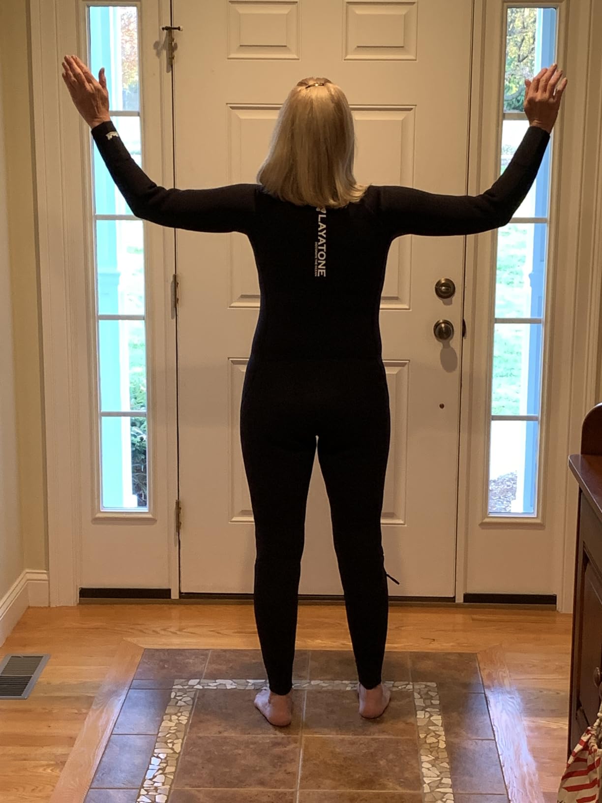 Layatone Womens 3mm Shorty Neoprene Wetsuit, Mens Full Body Front Zipper Wet Suits for Diving,Snorkeling Surfing Swimming customer photo 2
