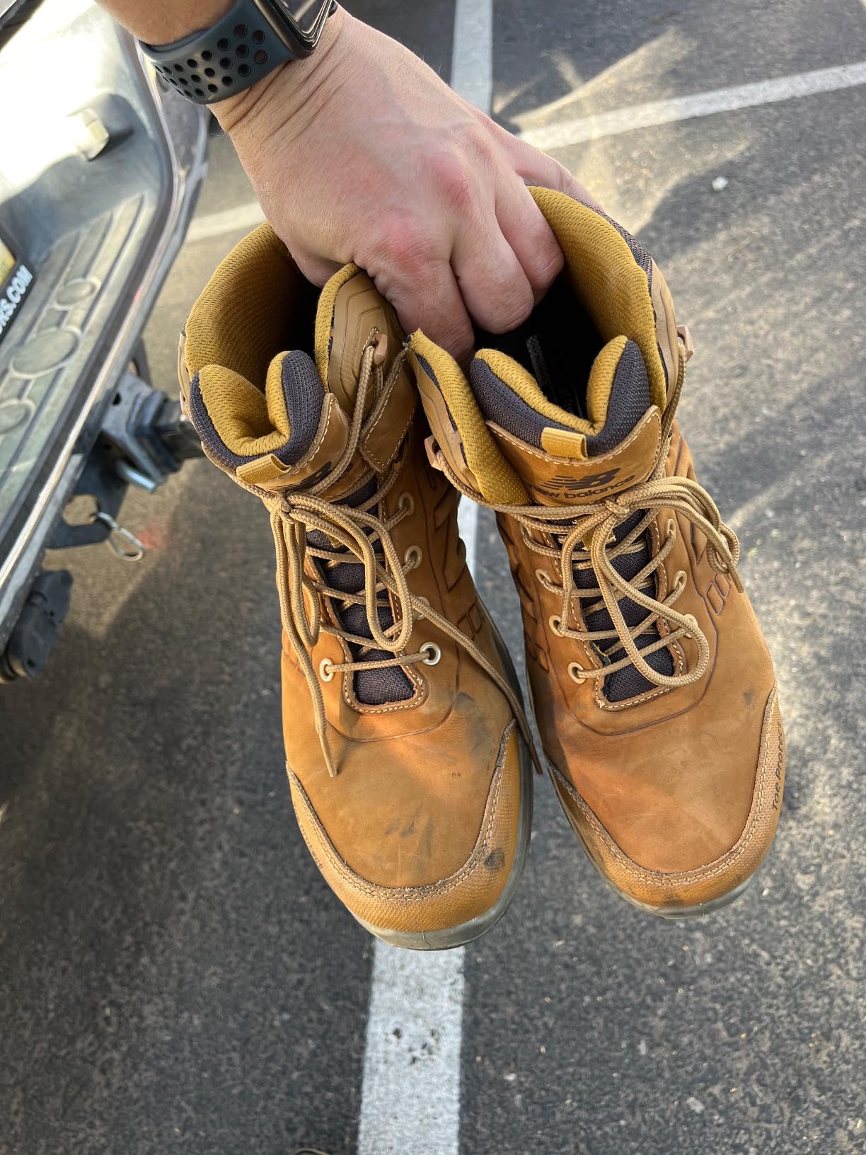 New Balance Men's Work & Safety Calibre Comp Toe EH PR SR | Leather Safety Shoes - Comp Toe Lighter than Steel - ASTM F2413, Puncture & Water Resistant, EH - Black, Wide Fit customer photo 1