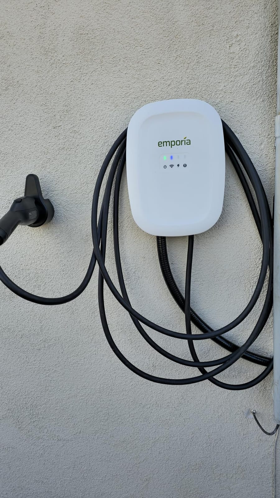 EMPORIA Level 2 EV Charger w/ J1772 Connector - 48 Amp, 240V WiFi Enabled Electric Vehicle Charging Station, 25ft Cable, Hardwired with Whip, White customer photo 1