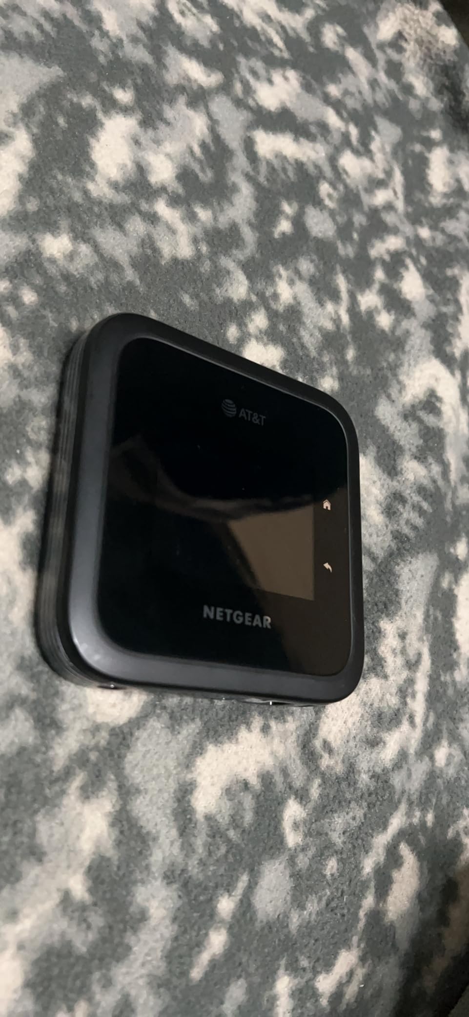 NETGEAR Nighthawk M6 Pro Mobile Hotspot 5G mmWave, 8Gbps, Unlocked, AT&T & T-Mobile, International Roaming, Portable WiFi Device for Travel (MR6500) (Renewed) customer photo 2