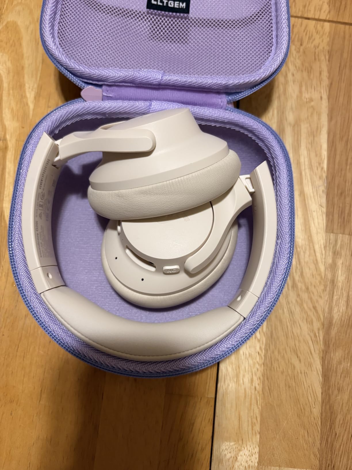 Soundcore by Anker Q20i Hybrid Active Noise Cancelling Headphones - Over-Ear Bluetooth, 40H ANC Playtime, Hi-Res Audio, Transparency Mode (White) customer photo 1