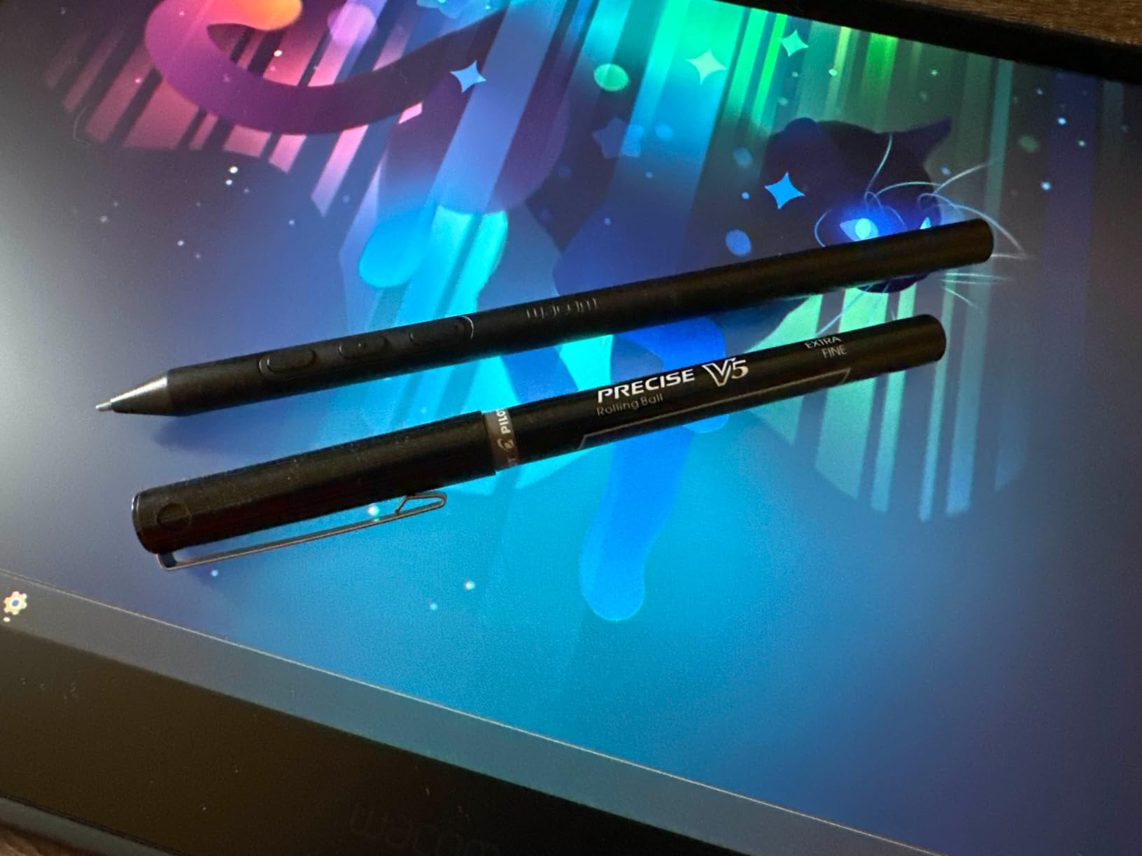 Wacom Movink 13, Drawing Tablet with OLED Touchscreen & Pro Pen 3 | Portable, color-accurate pen display with touch for photo-editing, illustration, concept art, and creative work anywhere customer photo 1