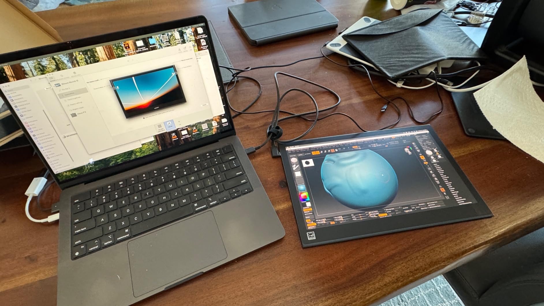 Wacom Movink 13, Drawing Tablet with OLED Touchscreen & Pro Pen 3 | Portable, color-accurate pen display with touch for photo-editing, illustration, concept art, and creative work anywhere customer photo 2