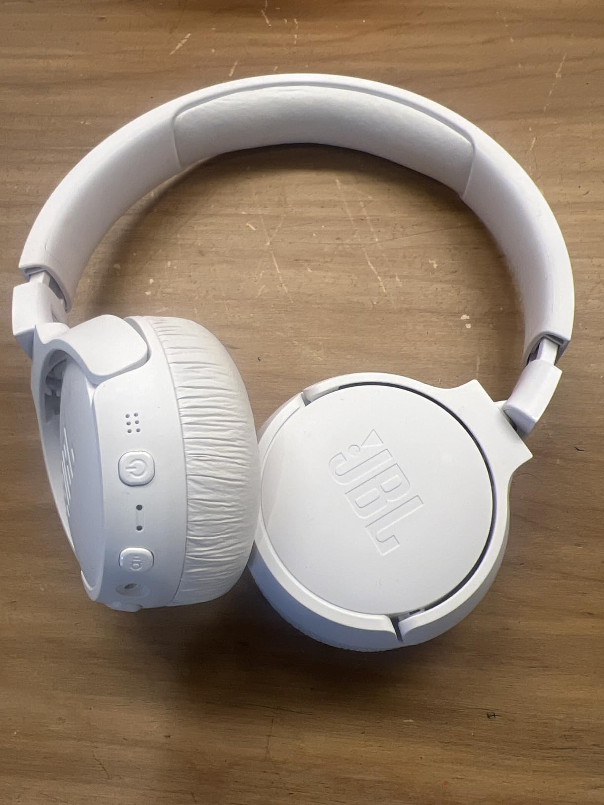 JBL Tune 670NC - Wireless On-Ear Headphones - Black | Adaptive Noise Cancelling with Smart Ambient, Bluetooth 53 with LE Audio, JBL Pure Bass Sound customer photo 1