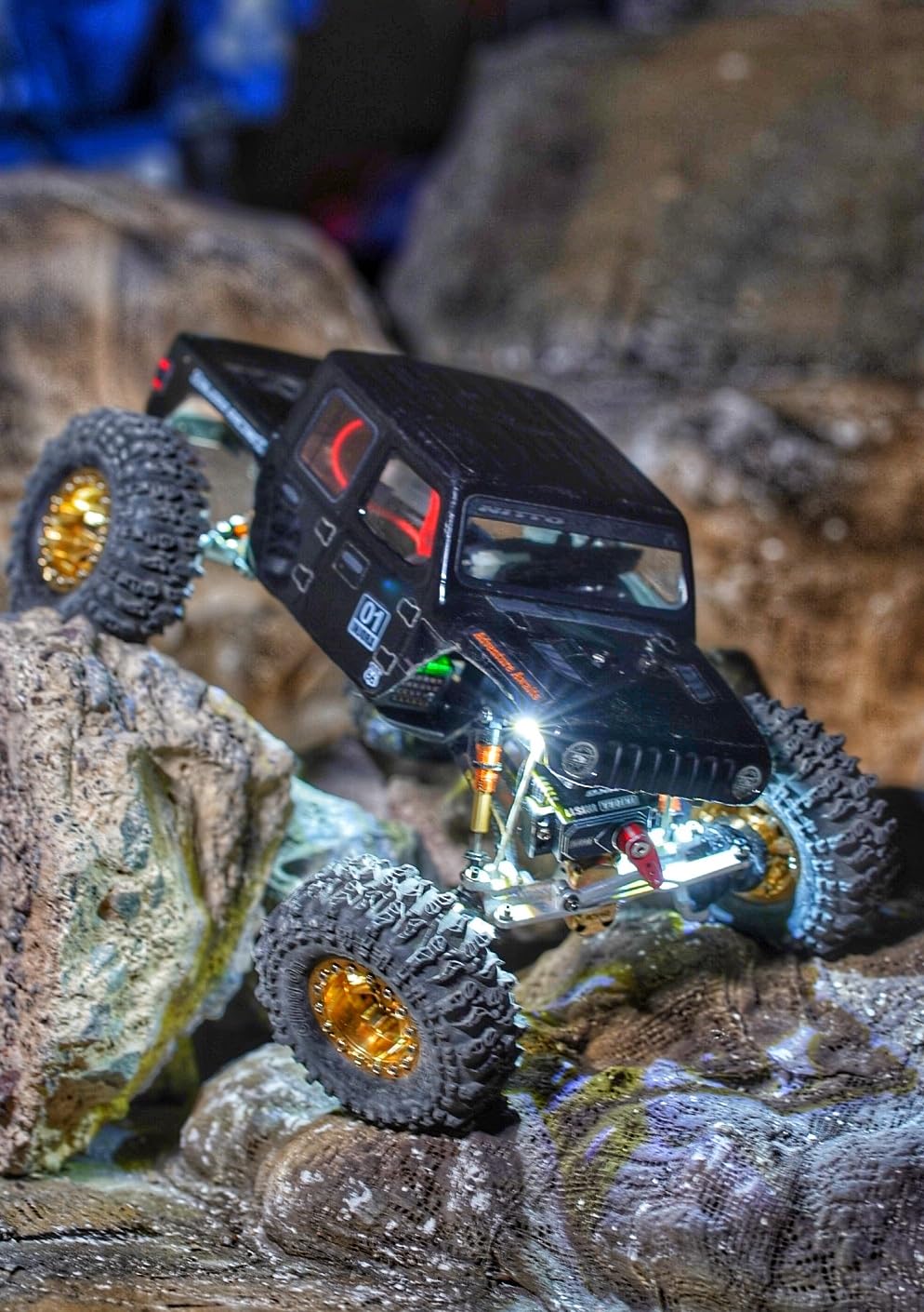 Axial SCX24 Jeep Gladiator RC Truck 4WD Rock Crawler Green AXI00005V2T3 | Brushed, RTR Ready-To-Run, Nothing Needed to Complete customer photo 1