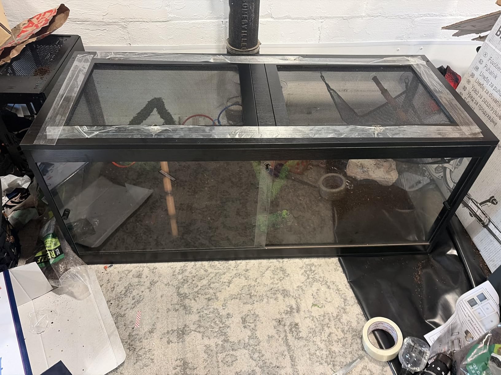 PROLEE 31 Gallon Bearded Dragon Tank, 24 x 16 x 16 Inch Tempered Glass Reptile Enclosure with Metal Mesh Top, Lockable Sliding Front Doors, Large Lizard and Snake Terrarium, Oak customer photo 1