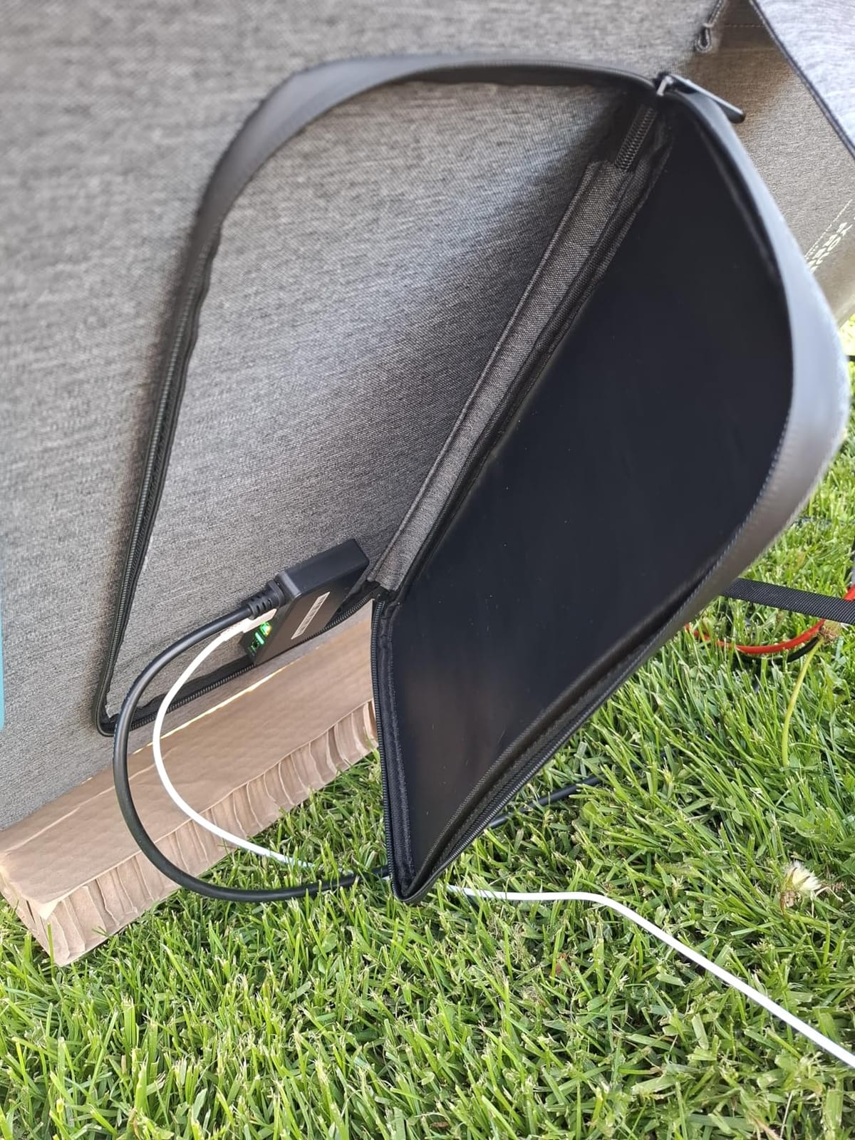 Renogy 100W Portable Solar Panel for Power Stations, 25% High Efficiency | N-Type 100 Watt Foldable Solar Panel with Kickstands, Lightweight USB-A/Type-C Outputs, for Camping, RV Blackout and Off-Grid customer photo 2
