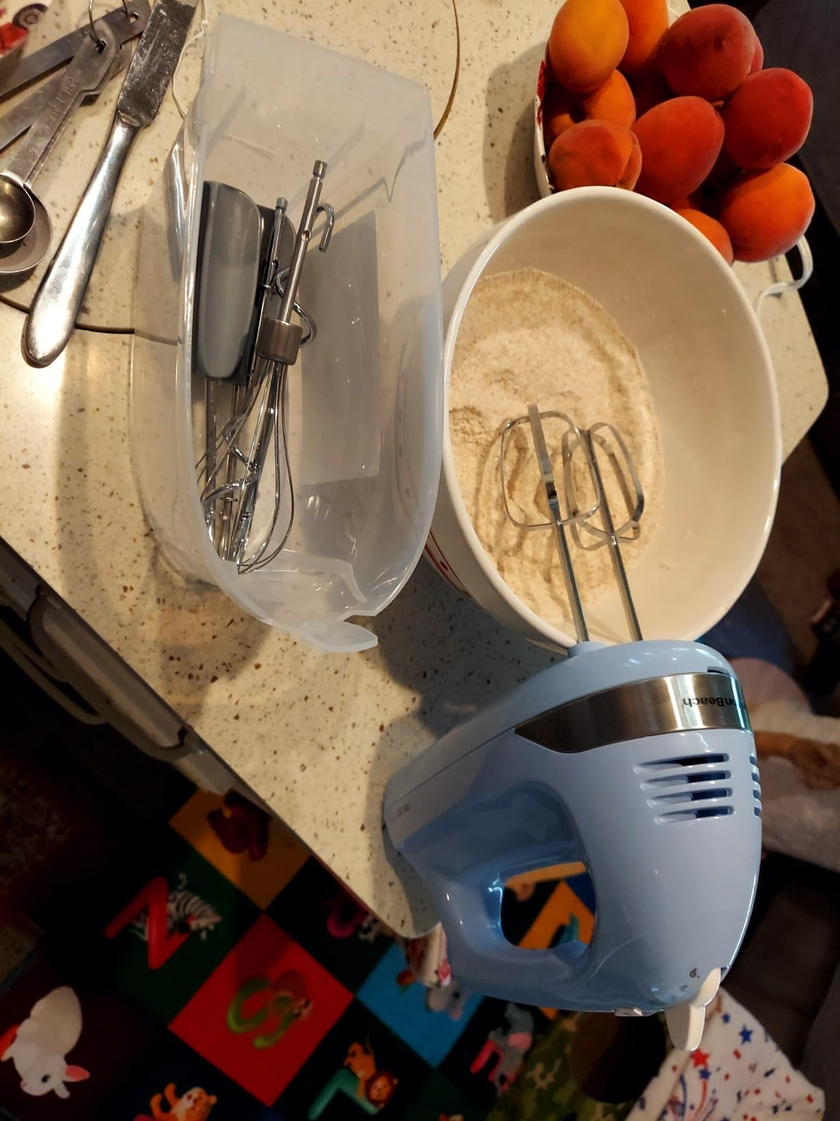 Hamilton Beach 6-Speed Electric Hand Mixer With Easy Clean Beaters | Traditional Beaters | Dough Hooks | Whisk | Snap-On Storage Case | 275 Watt Motor | Blue | 62677J customer photo 1