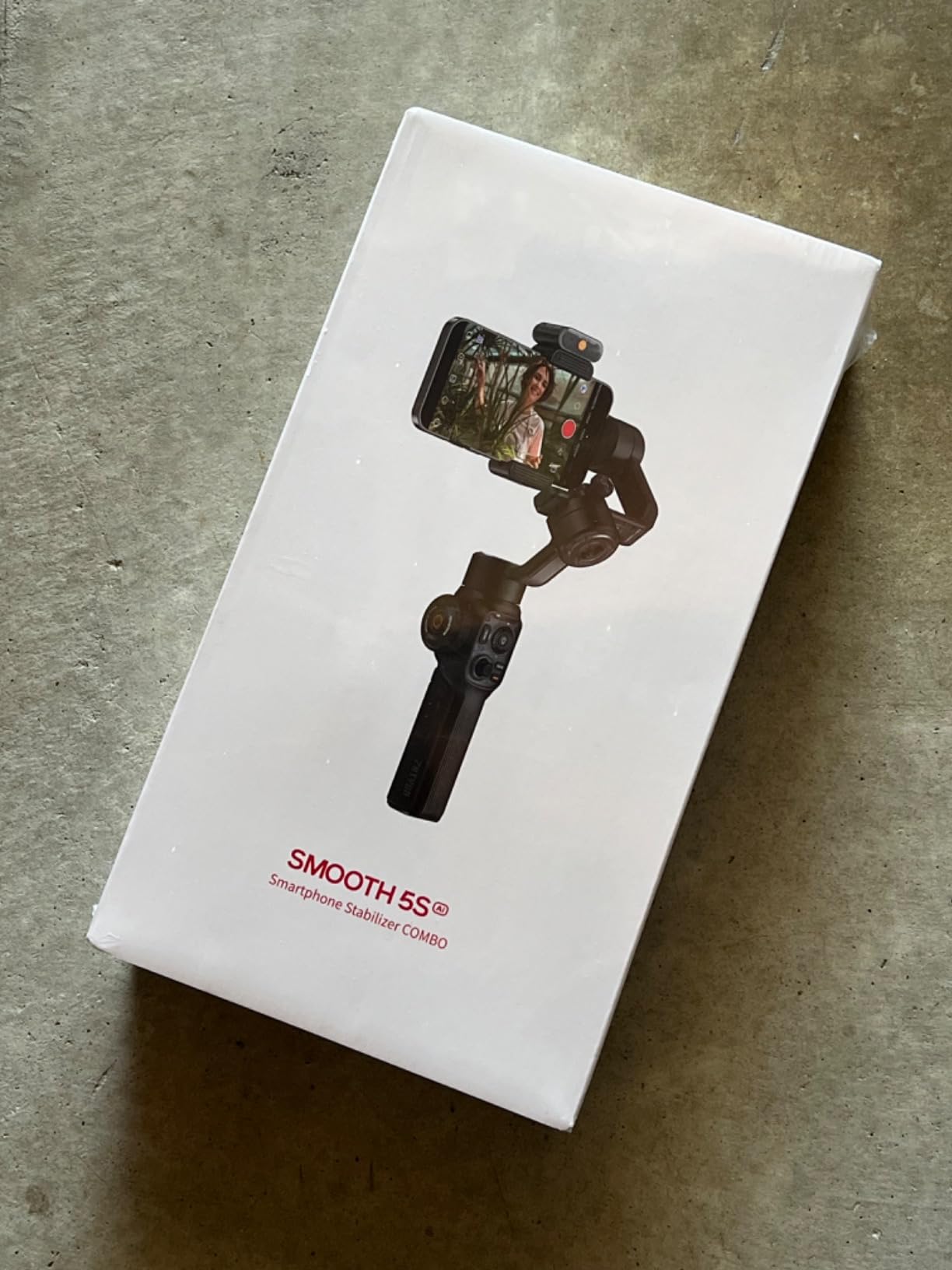 ZHIYUN Smooth 5S AI Combo 3-Axis Gimbal Stabilizer for iPhone 15 Pro Max & Android Smartphone Gimbal with AI Tracker, Built-in Fill Light, Tripod, Phone Stabilizer for Video Recording Vlog Filming customer photo 1