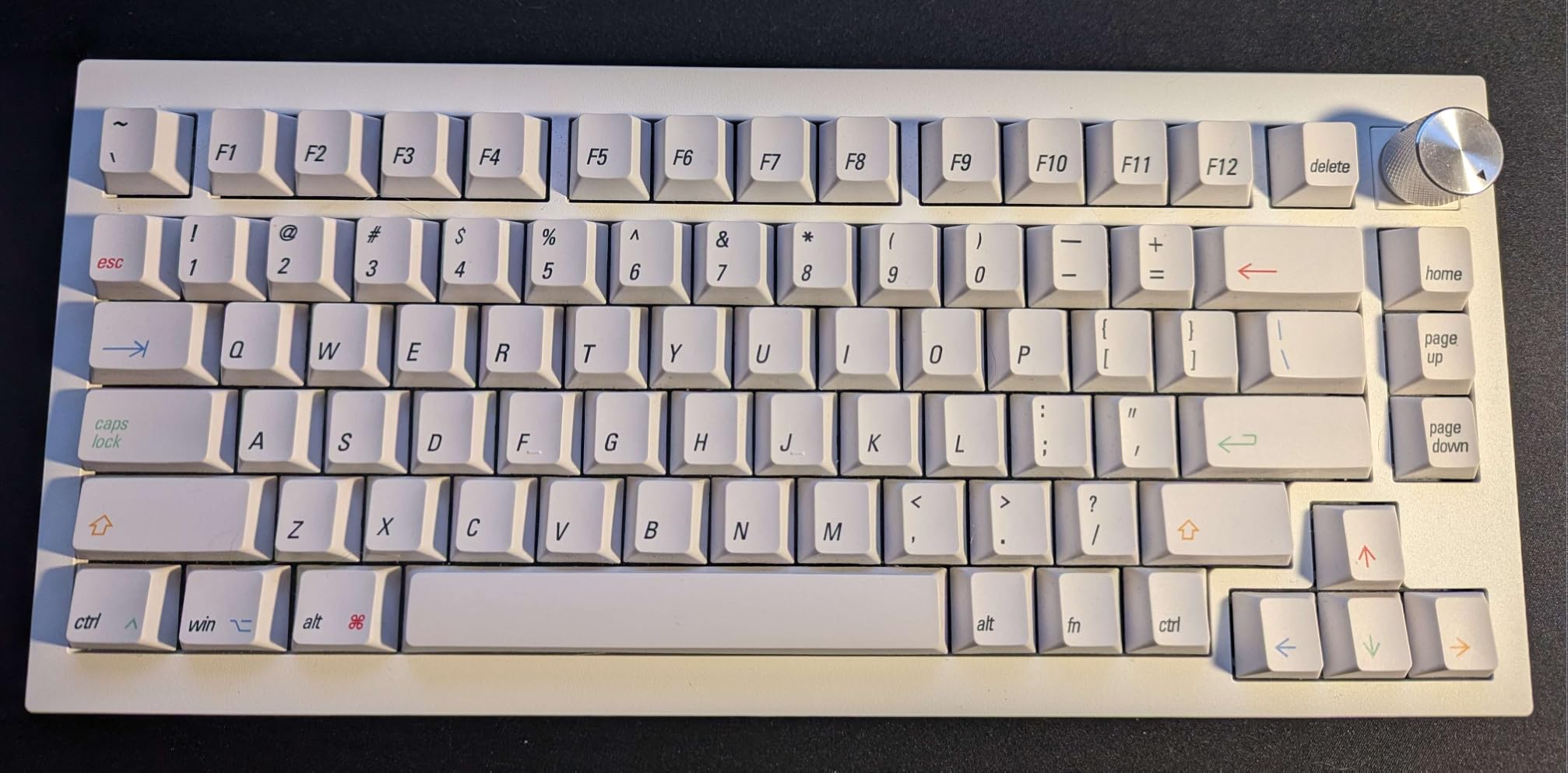 Keychron Q1 HE Wireless Custom Magnetic Keyboard, QMK Launcher | Rapid Trigger 2.4 GHz & Bluetooth 5.2 with Gateron Double-Rail Magnetic Switch for Mac Windows Linux (Hot-swappable) - White customer photo 1