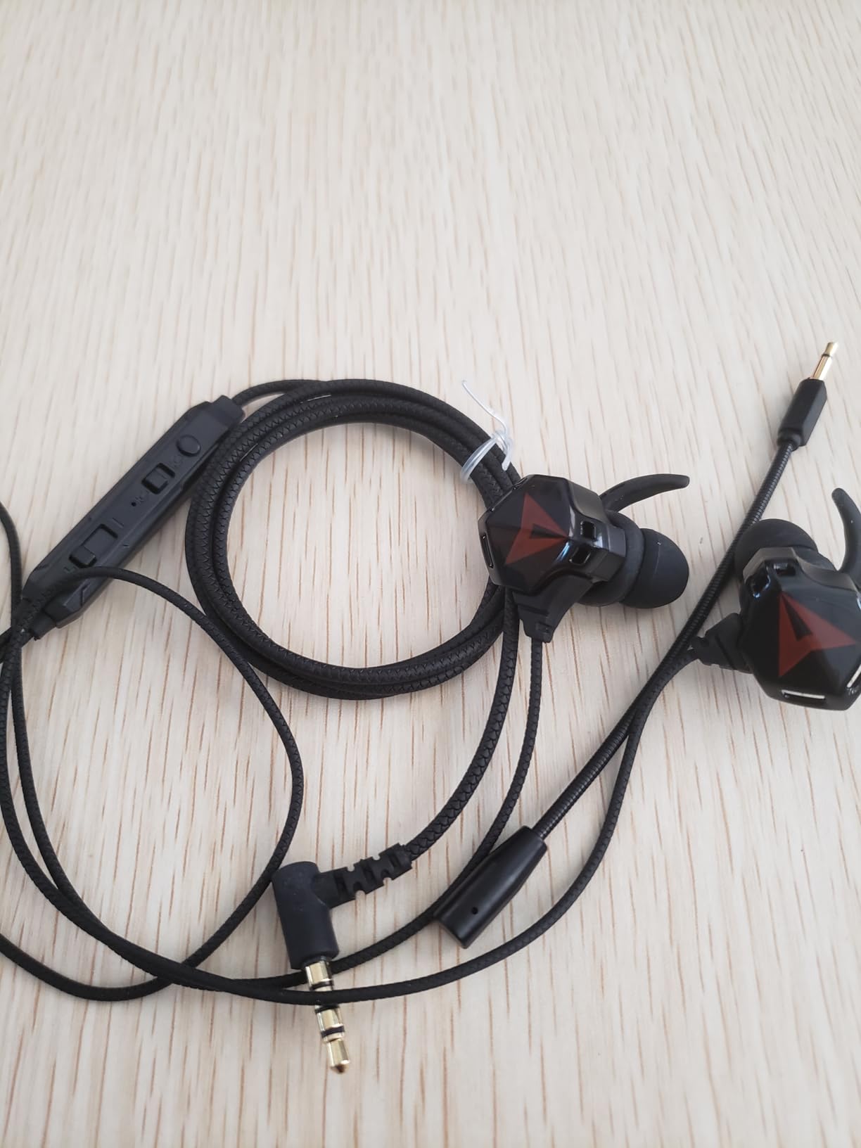 KASOTT Battle Buds Pro in-Ear Gaming Headset with Dual Microphone, Mute and Volume Control, Wired Earphones for Mobile Gaming, Nintendo Switch, Xbox One, PS, PC (Black) customer photo 2