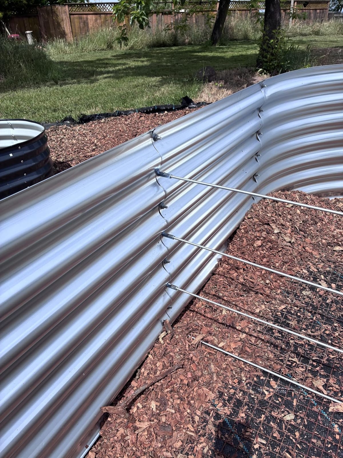 Land Guard Galvanized Raised Garden Bed, 8x4x2ft Oval Larger Metal Planter Boxes for Vegetables, Fruits, Flowers (Silver) customer photo 2