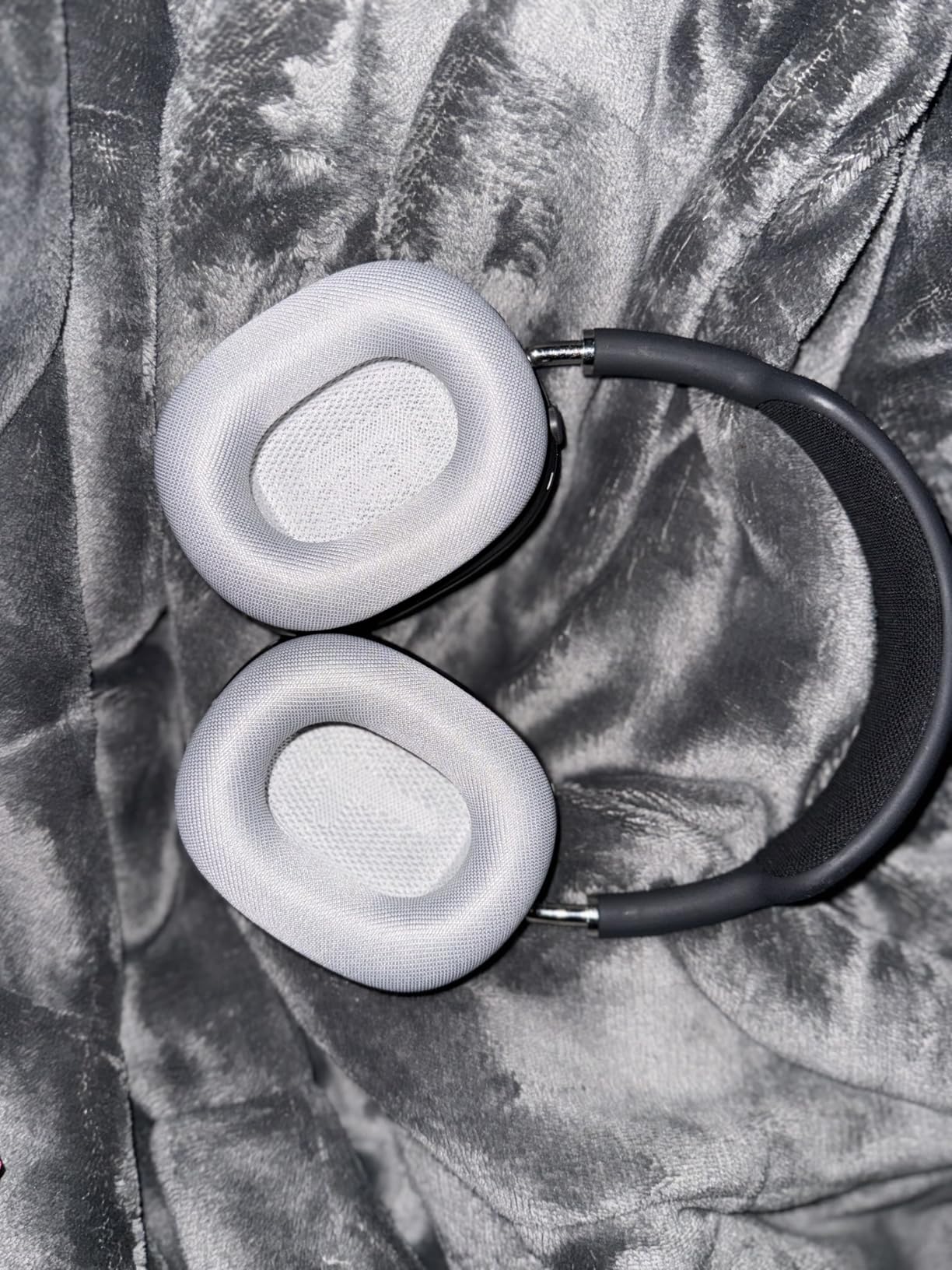 SOPROM Upgraded Ear Pads for AirPods Max 1 & 2 Over-Ear Headphones, Upgraded Earpads Replacement Cushions with Durable Mesh Fabric, Noise Isolation and Stronger Magnet - Sky Blue customer photo 2