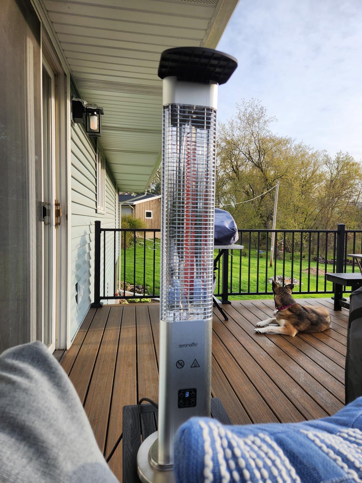 SereneLife Outdoor Electric Patio Heater - 900W Infrared Heater with Remote, Aluminum Reflector, Waterproof Design, IP65 Approved, Quiet Operation, Standing Porch Heater for Patio & Backyard customer photo 1
