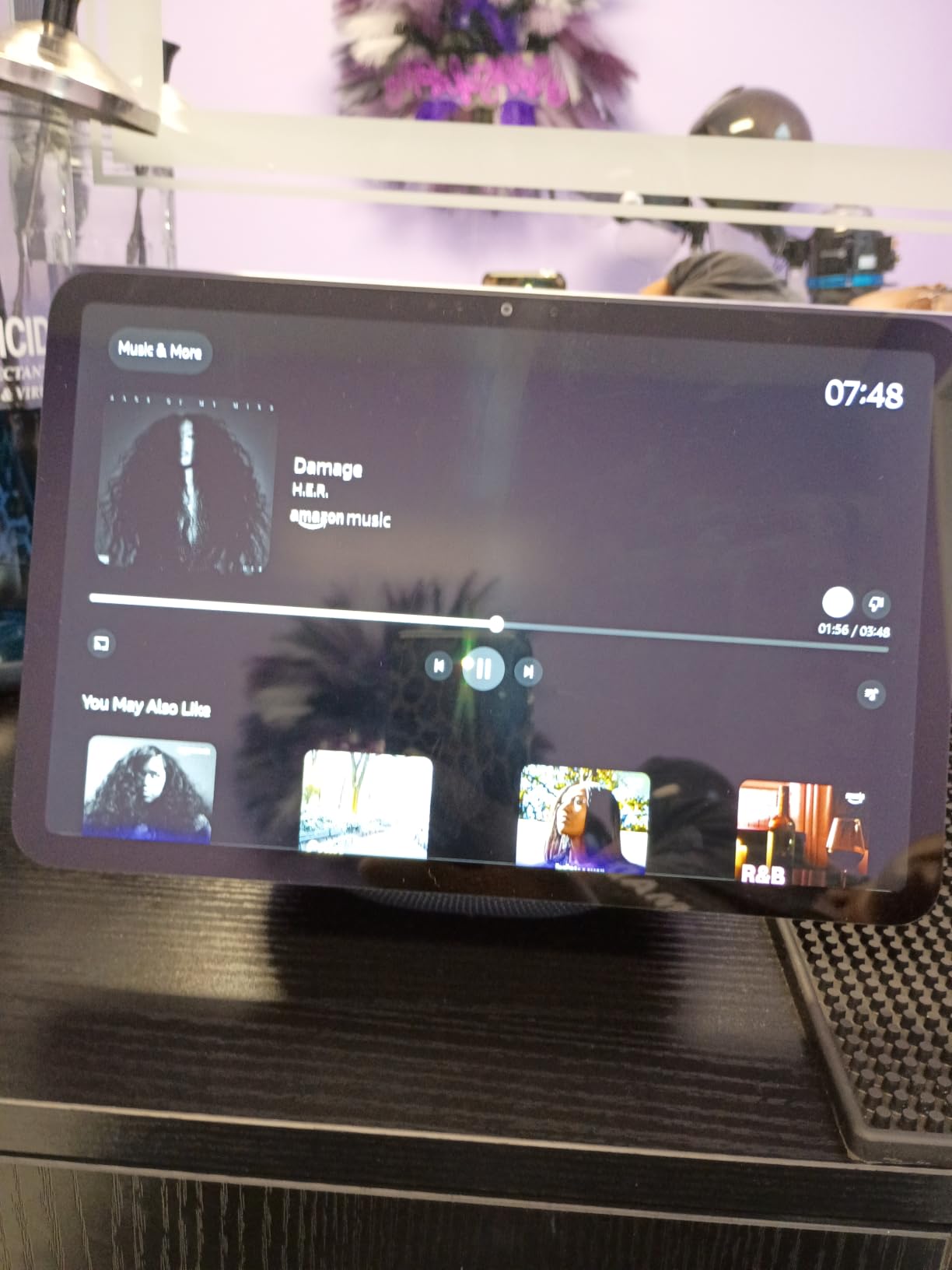 Echo Show 8 (newest model), Vibrant HD 8.7