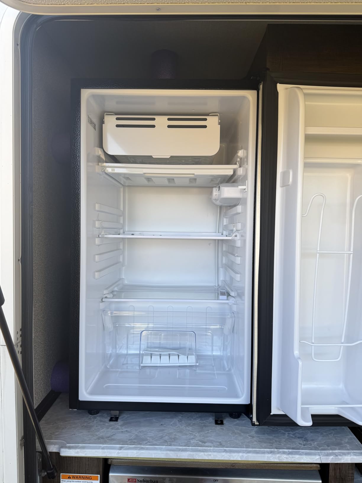 EUHOMY 3.2 Cu.Ft Mini Fridge with Freezer, Compact Refrigerator for Dorm | LED Light, 32°F to 50°F, Compressor Cooling, 38 dB, Adjustable Shelves, Reversible Door, Bedroom Use, Dorm Use customer photo 1