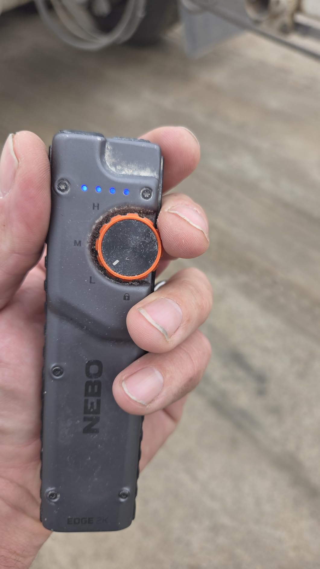 NEBO Edge 2K Pocket Light, 2000 Lumens, 5 Light Modes, Tactical LED Flashlight with Powerful Defensive Strobe, Rechargeable Design for EDC, Water & Impact Resistant, Includes USB Charging Cable customer photo 1
