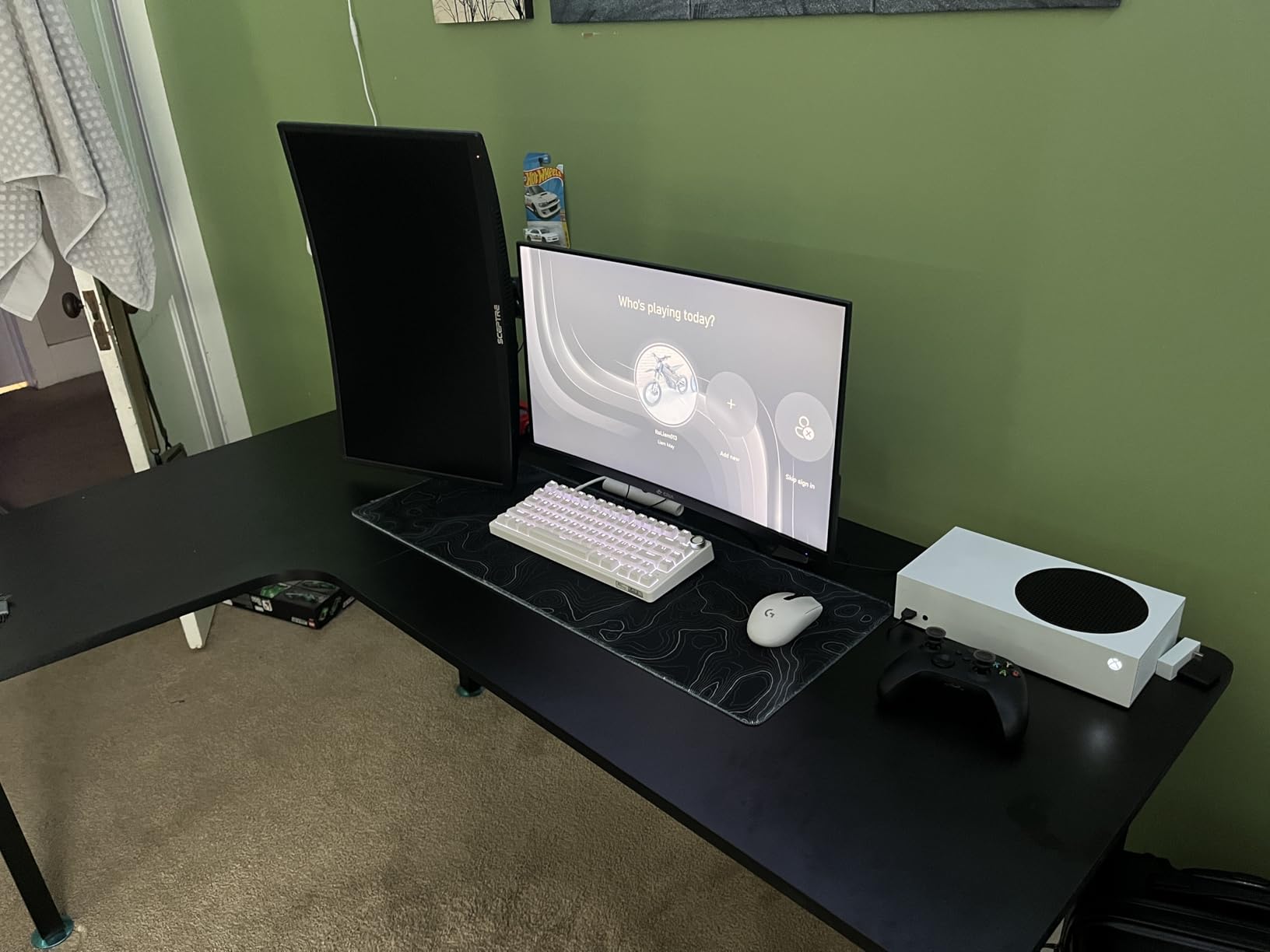 Z-Edge 27 inch Curved Gaming Monitor, 1080P, 300Hz Computer Screen customer photo 1