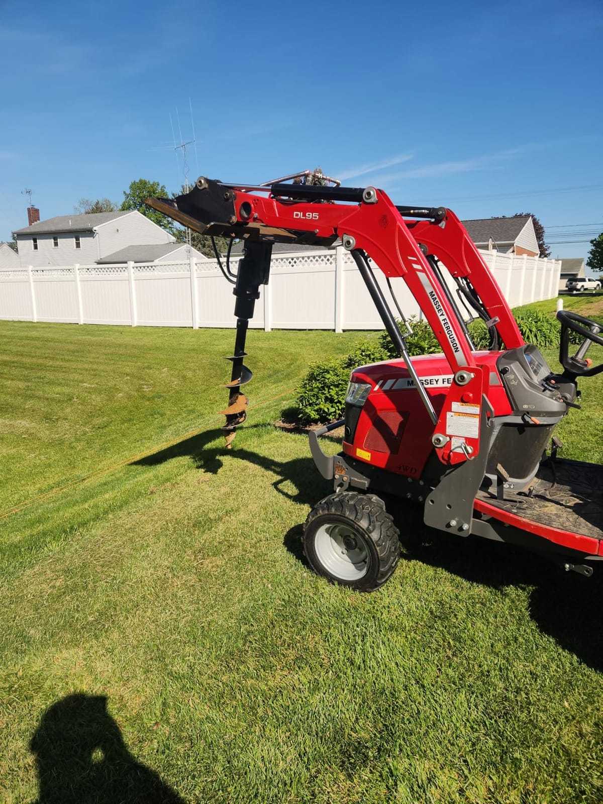 8 Inch Hydraulic Auger Compatible with 1-1.5 Ton Mini Excavator | 200mm Drill Bit with Hydraulic Pipe, 90mm Span, 25mm Pin Hole, Smooth Hydraulic Drive, Steady Drilling, Direct Installation customer photo 2
