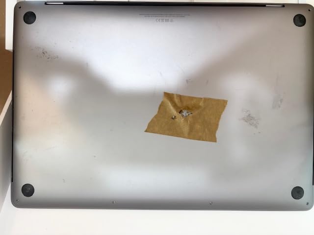 Apple 2024 MacBook Pro Laptop with M4 Max, 14‑core CPU, 32‑core GPU: Built for Apple Intelligence, 16.2-inch Liquid Retina XDR Display, 36GB Unified Memory, 1TB SSD Storage; Silver customer photo 1