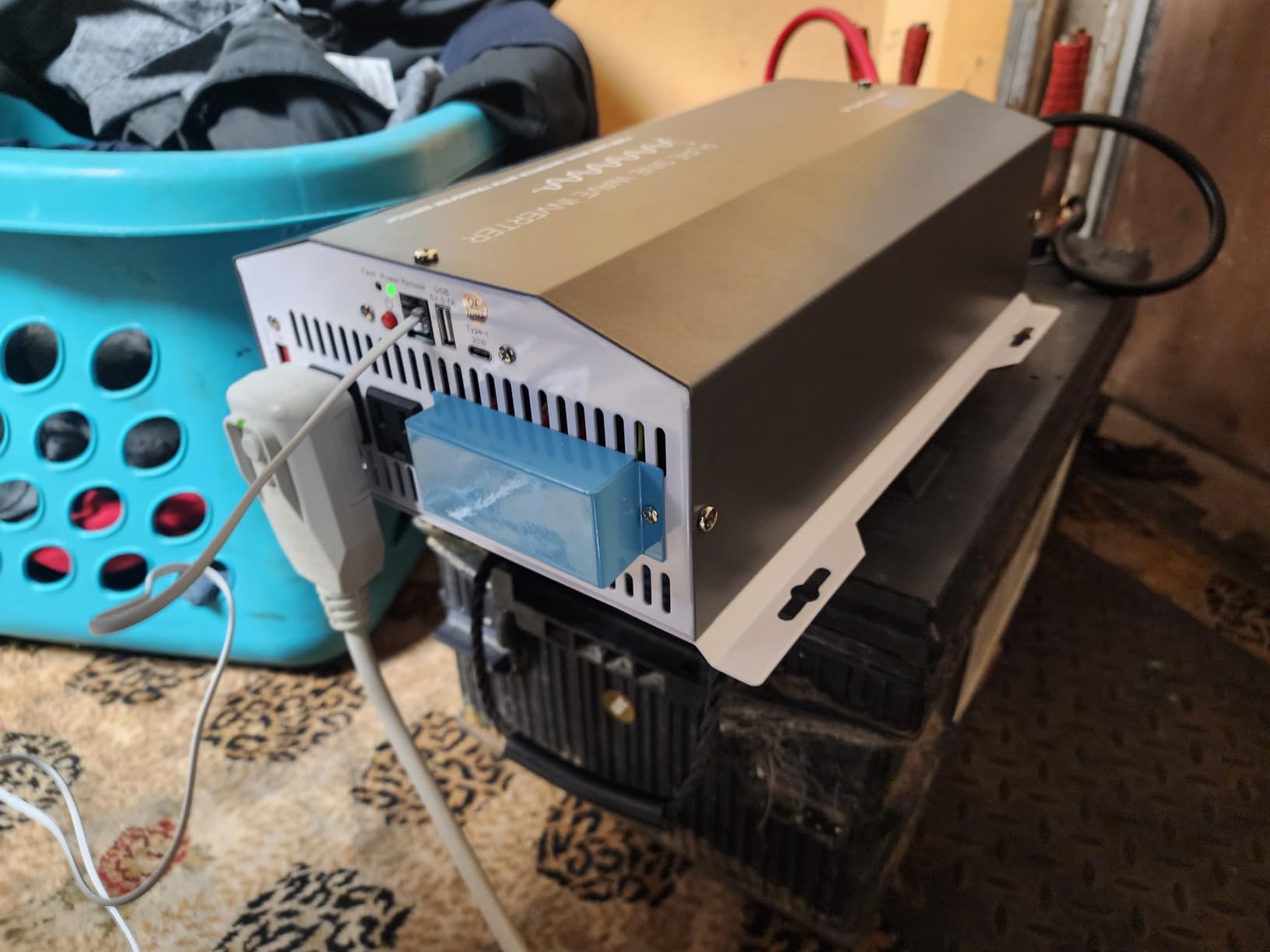 2500W Pure Sine Wave Inverter 12V DC to 120V AC with Built-in ATS for RVs | 5000W Peak, Auto Transfer Switch, LCD Remote, 2AC Outlets,USB & Type-C,Hardwire Ready for RV Electrical Systems, Off Grid Use customer photo 1