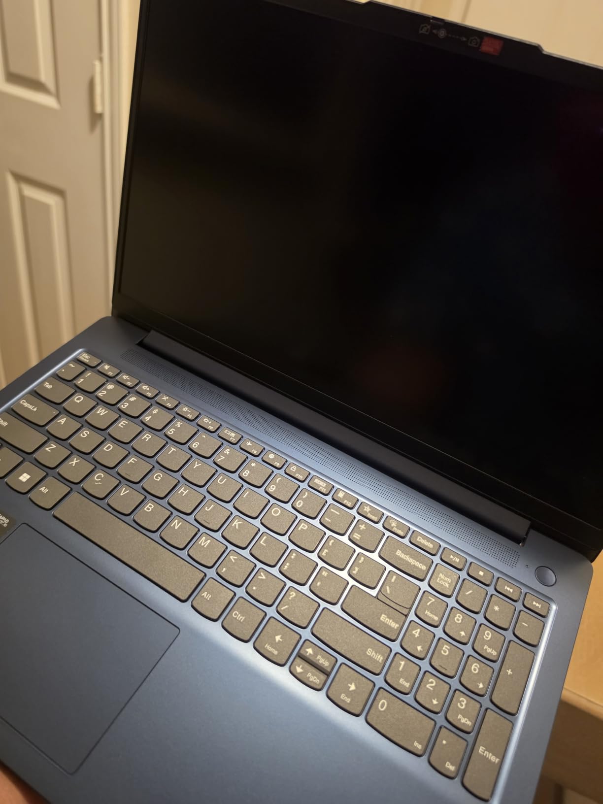 Lenovo IdeaPad Slim 3i Laptop, 15.6 Inch FHD Display, Intel Core i3 N305 Processor, 8GB RAM, 256GB SSD, Arctic Grey customer photo 1