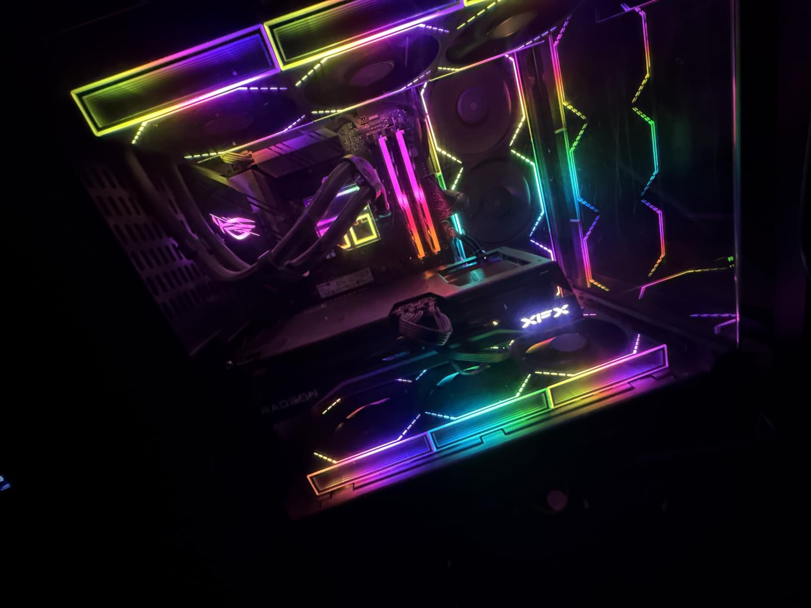 XFX Swift AMD Radeon RX 9070 OC Triple Fan Gaming Edition 16GB GDDR6 customer photo 1