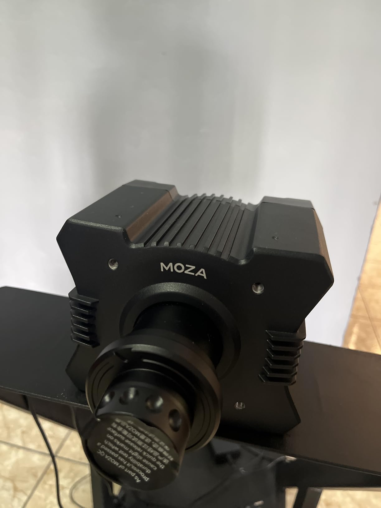 MOZA R9 V3 Direct Drive Sim Racing Wheelbase 9Nm Force Feedback Servo Base | Aviation-grade Aluminum, NexGen 4.0 Force Feedback Algorithm, Intelligent Temperature Control, High-Performance Servo Motor customer photo 2