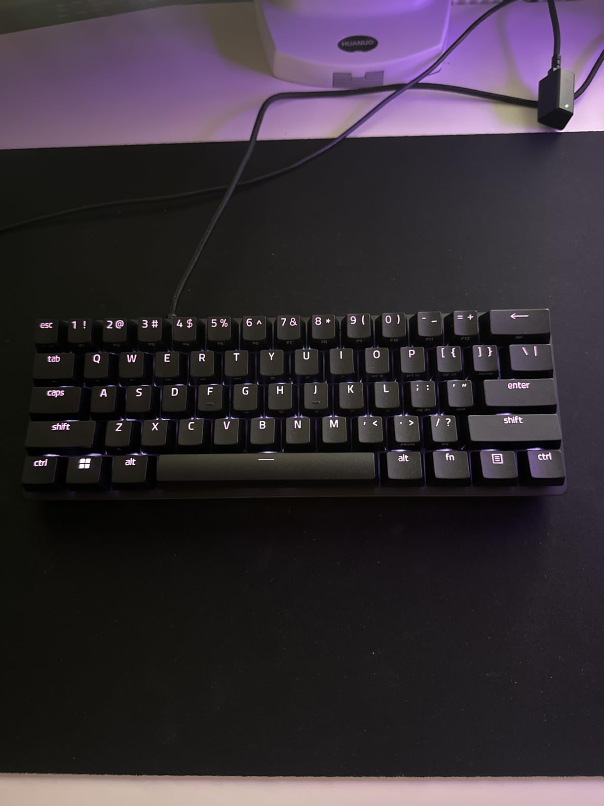 Razer Huntsman Mini 60% Gaming Keyboard, Linear Optical Switches, Black | Aluminum Top Frame, Chroma RGB Lighting, PBT Keycaps, Onboard Memory, Snap Tap customer photo 1