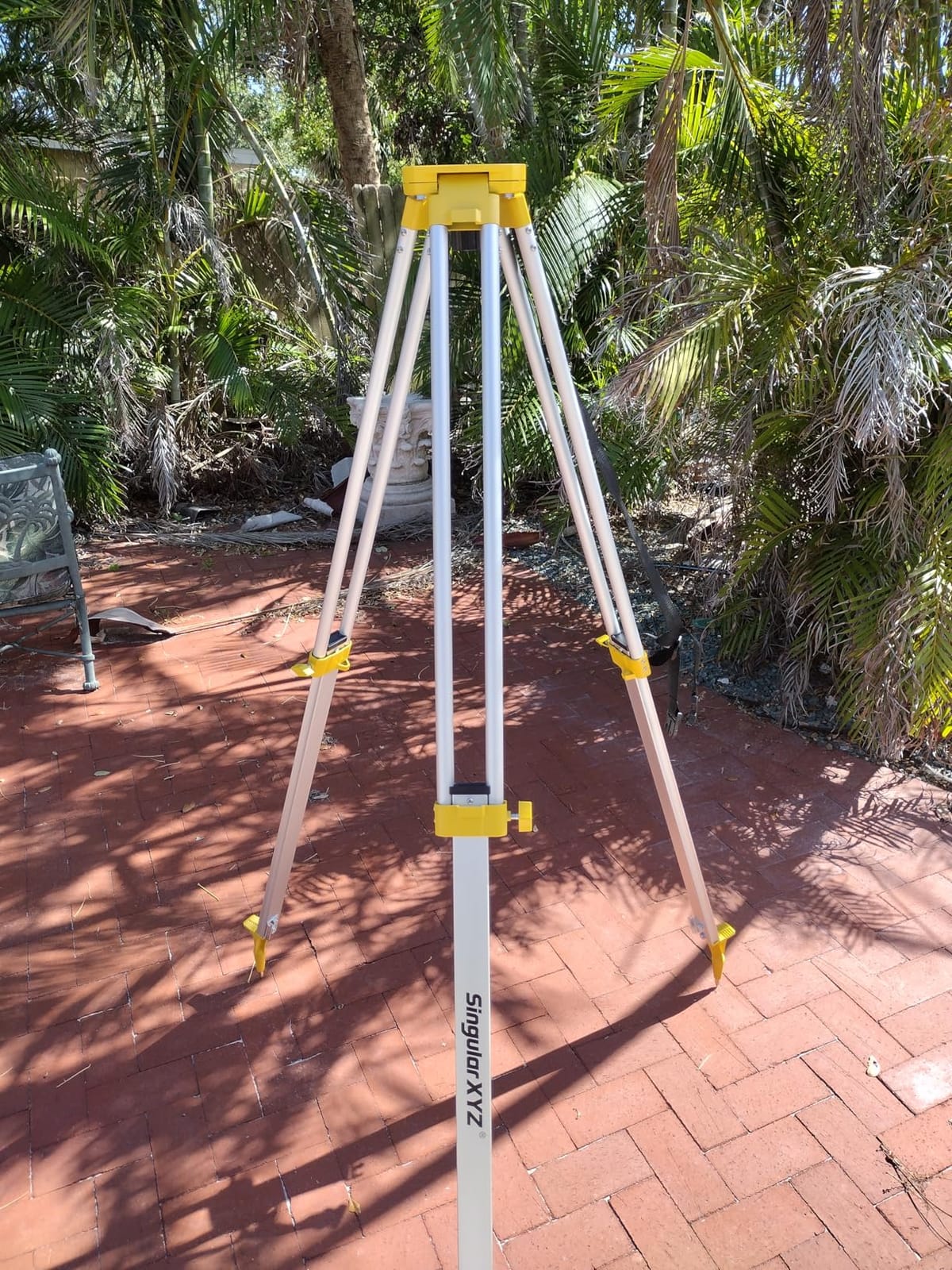 Aluminum Surveying Tripod, Heavy Duty Construction Transit Tripod with Quick Clamp, 5/8-Inch-11 Threaded Flat Head for RTK Base Station, Total Station & Laser Level customer photo 1